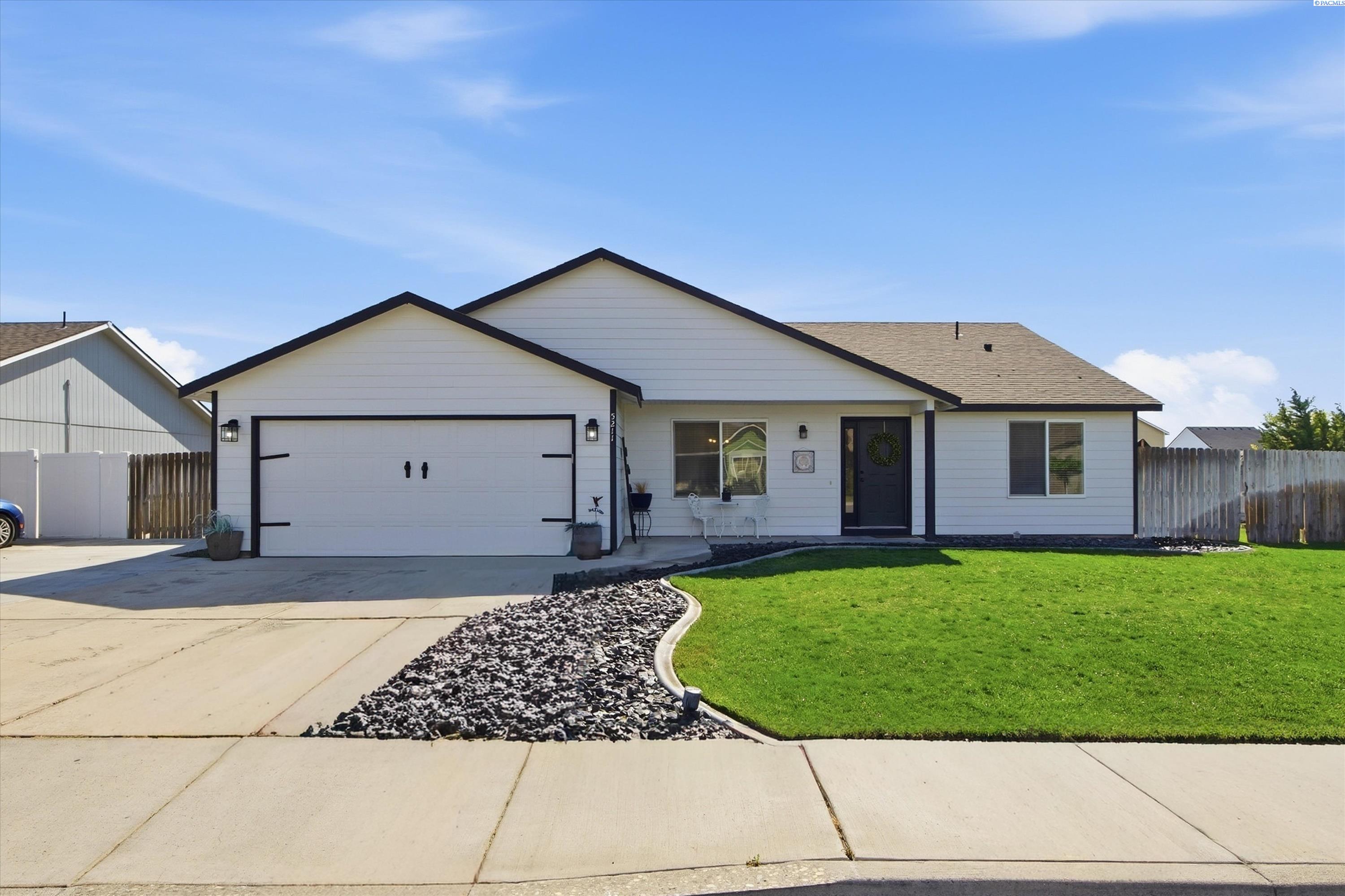 5211 Truman Ln, Pasco, WA 99301
