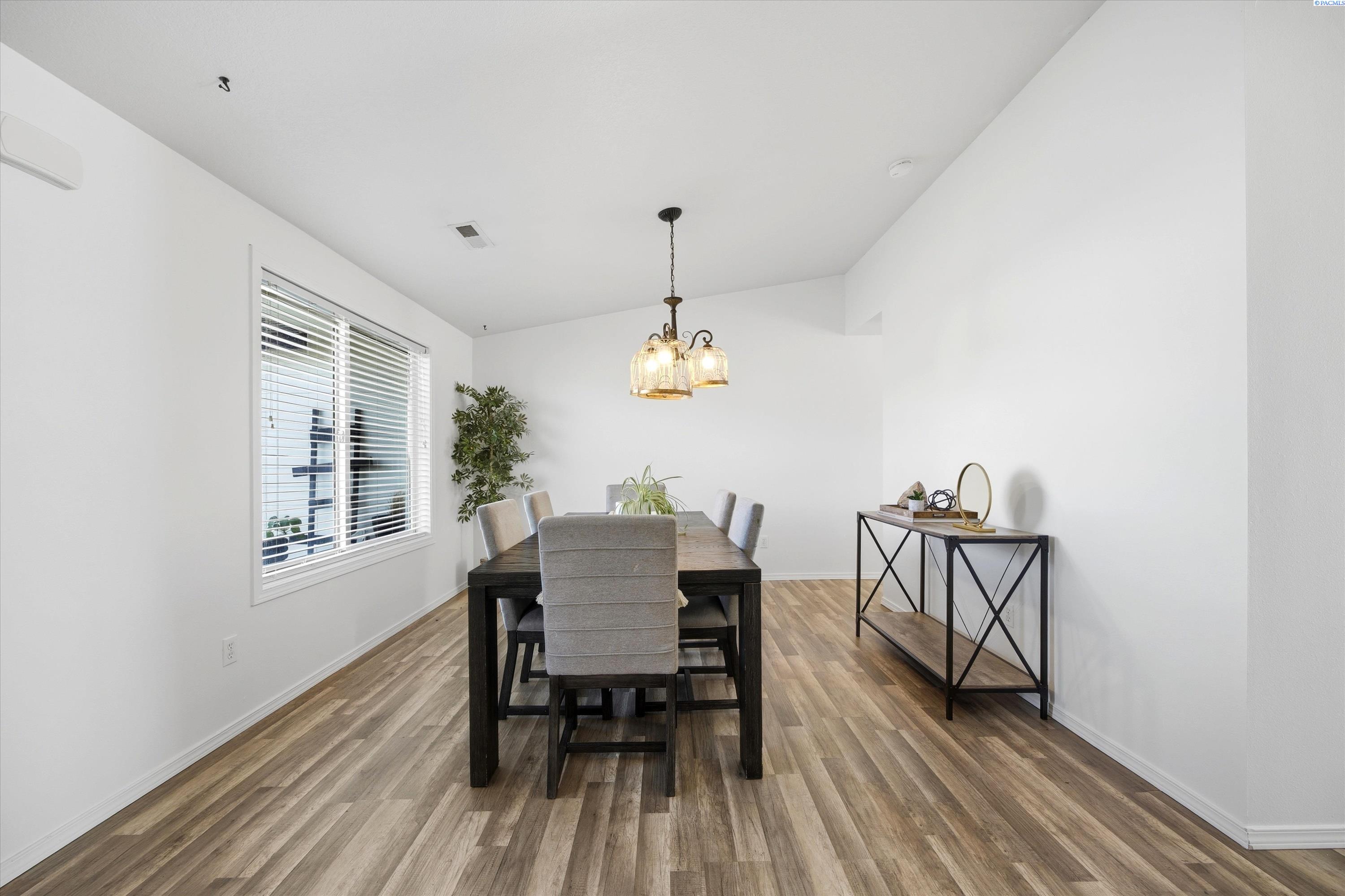 5211 Truman Ln, Pasco, WA 99301