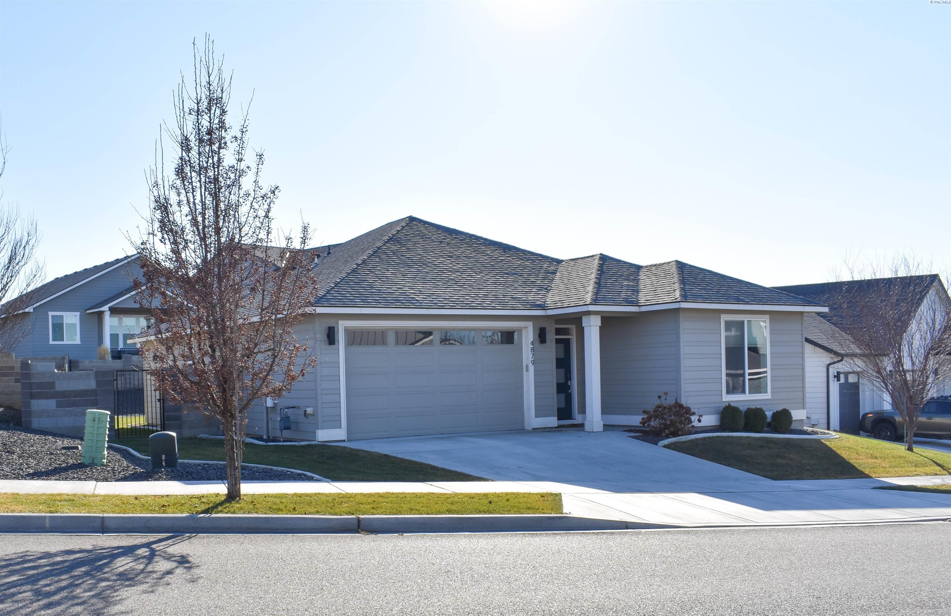 4879 Smitty Dr, Richland, WA 99353