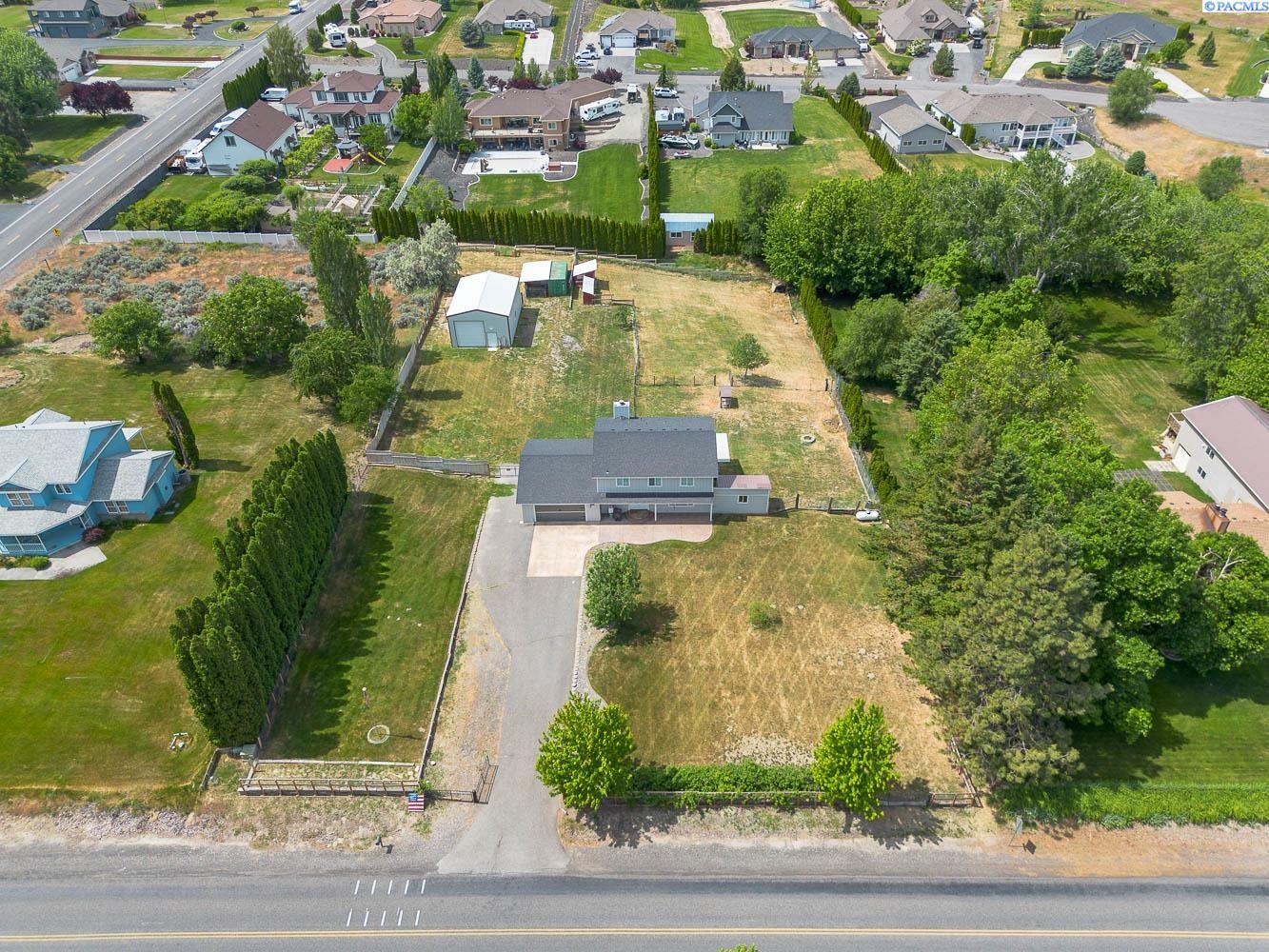 6404 Bermuda Rd, Kennewick, WA 99338