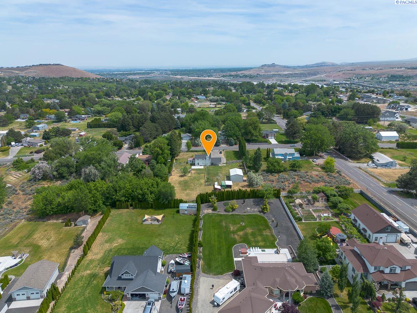 6404 Bermuda Rd, Kennewick, WA 99338