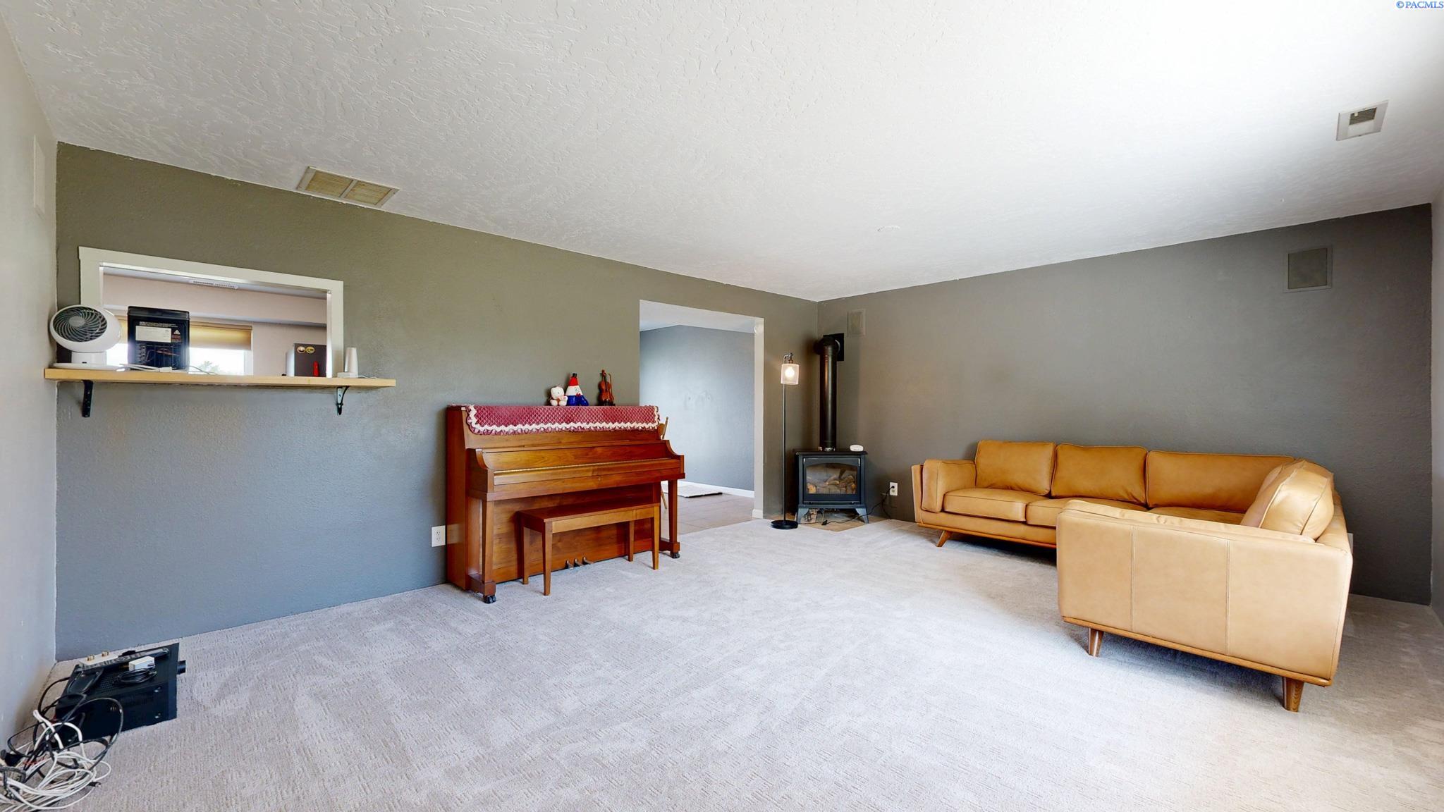 6404 Bermuda Rd, Kennewick, WA 99338