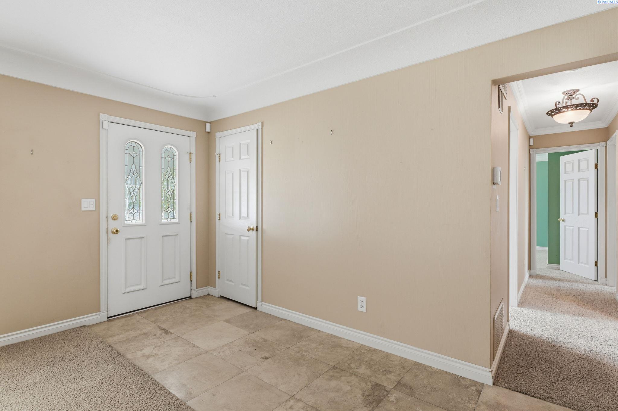 4309 Okanogan Ave, Kennewick, WA 99336