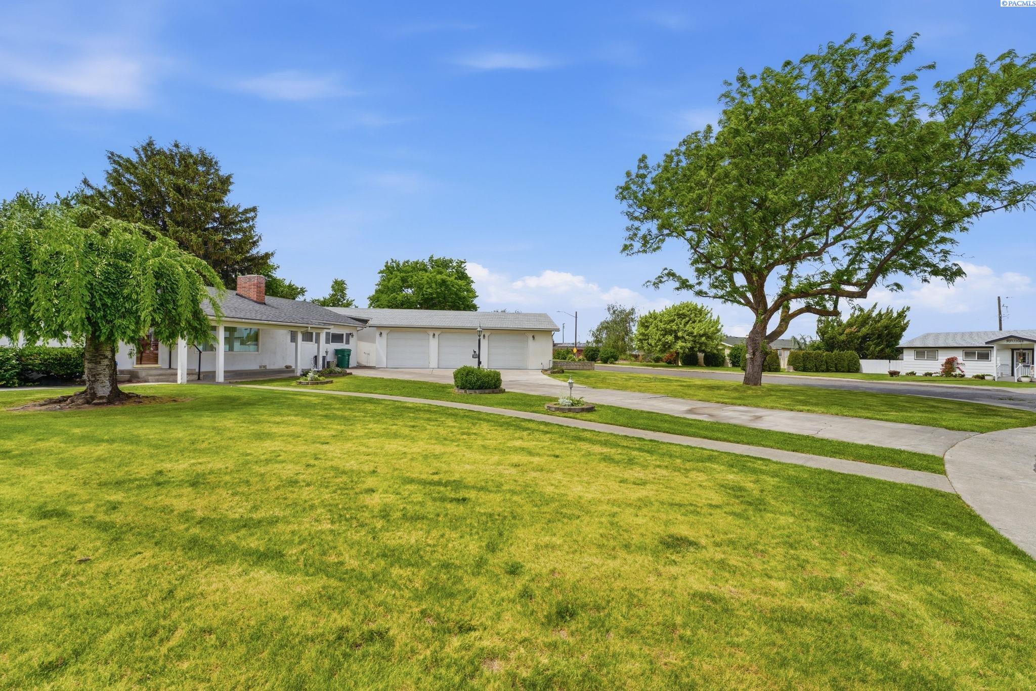 4309 Okanogan Ave, Kennewick, WA 99336