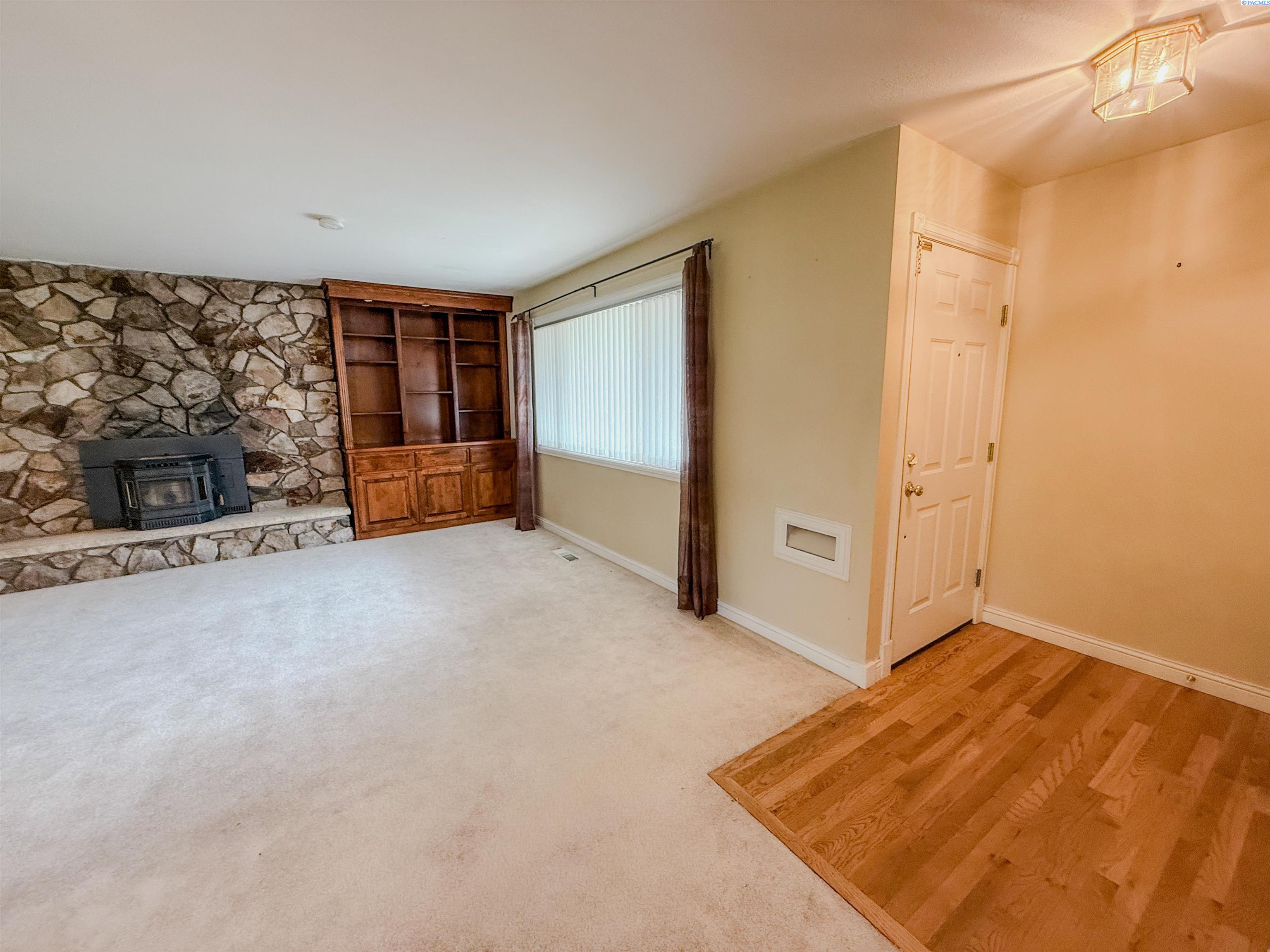 316 21st Ave, Kennewick, WA 99337