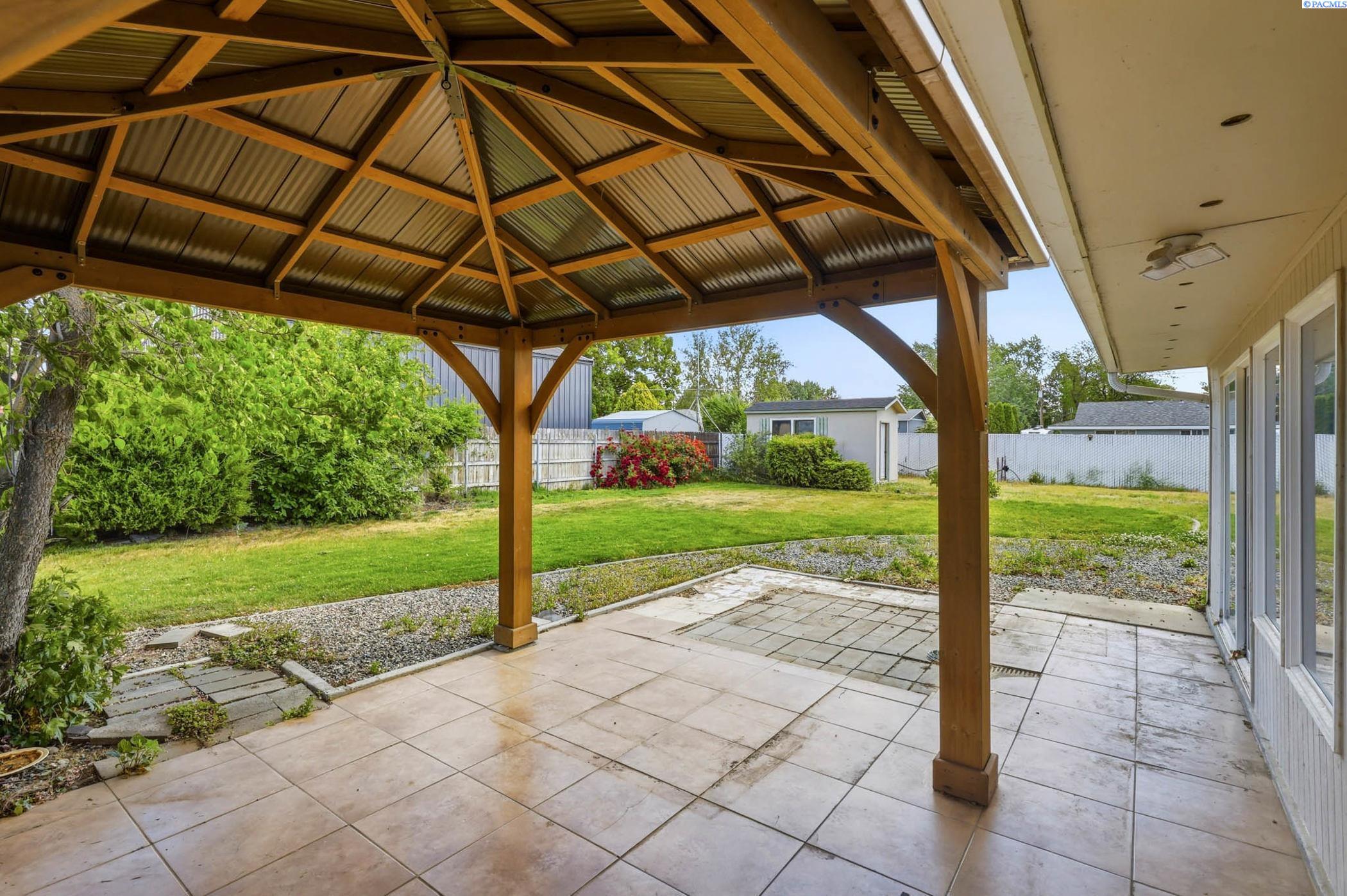 5013 Sylvester , Pasco, WA 99301