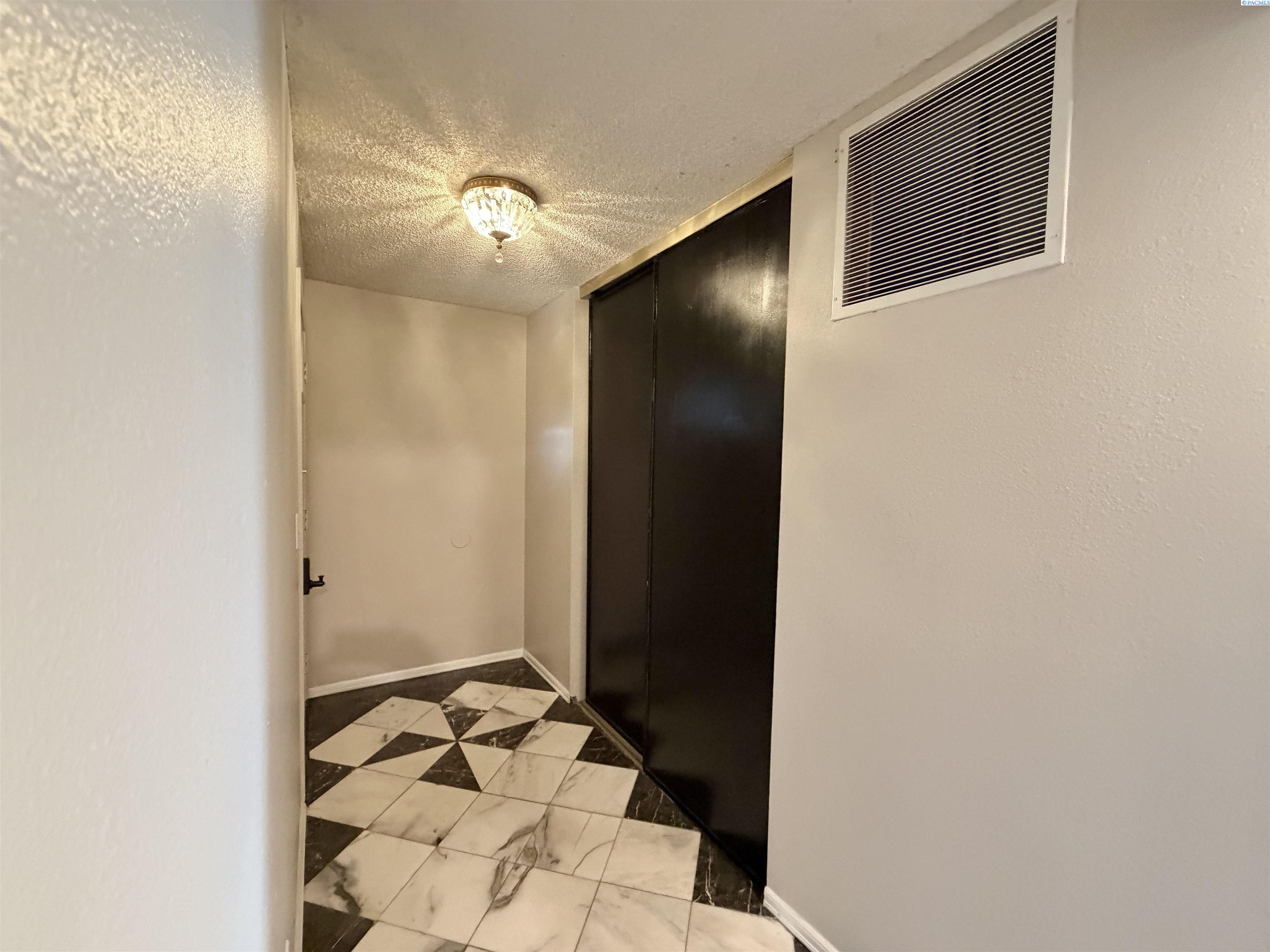 303 Gage Blvd #224, Richland, WA 99352