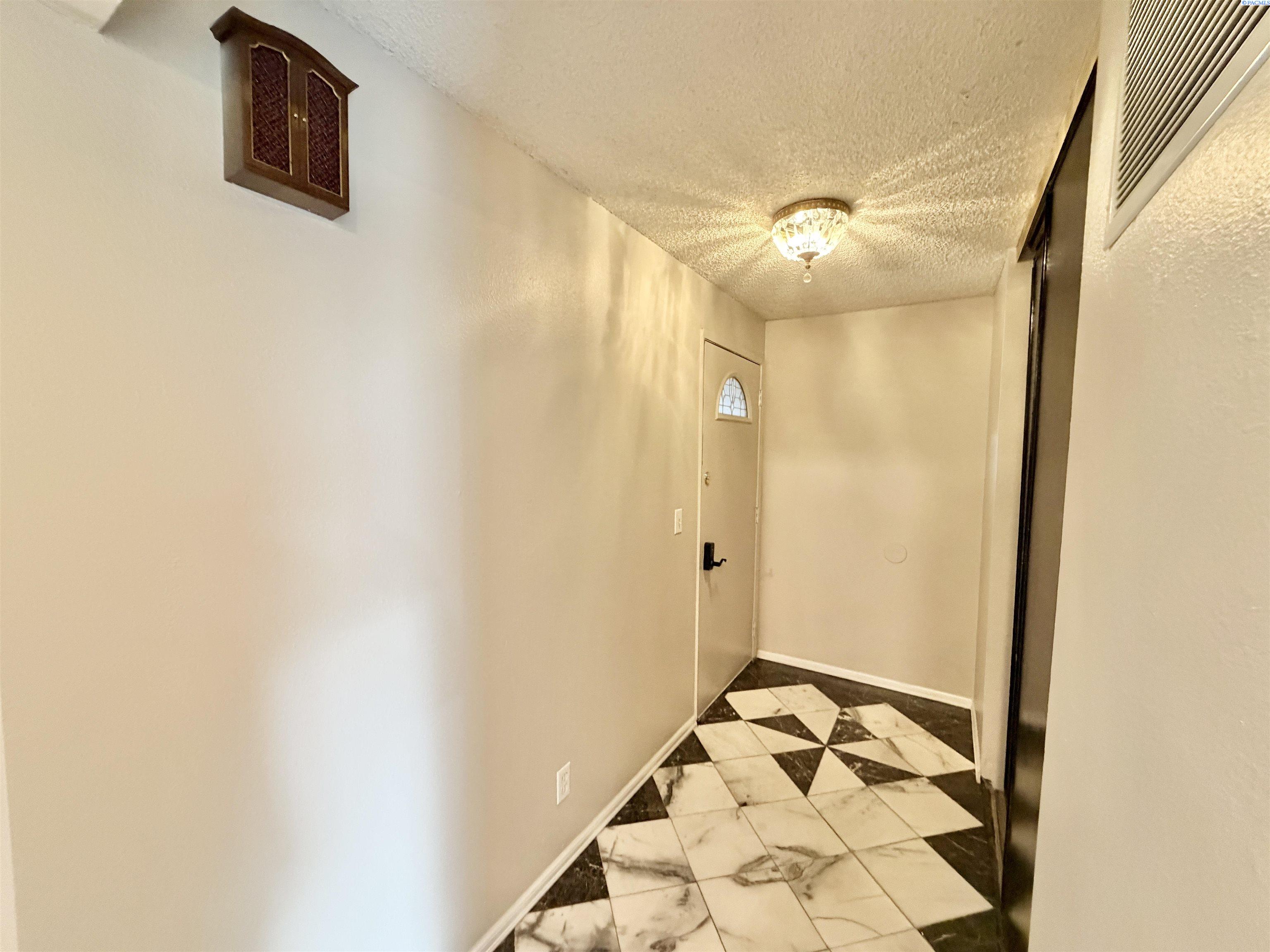 303 Gage Blvd #224, Richland, WA 99352