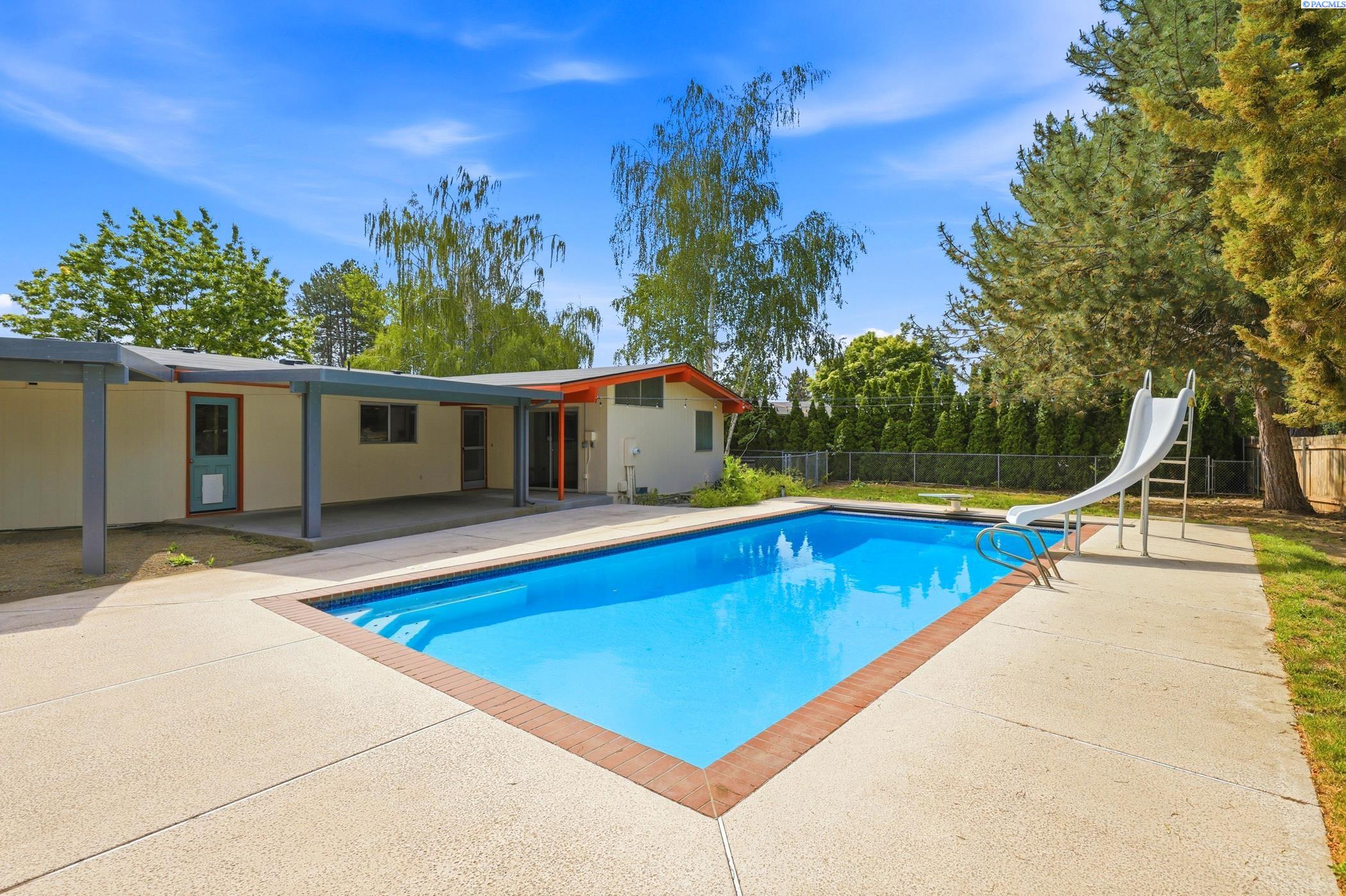 2441 Harris Ave, Richland, WA 99354