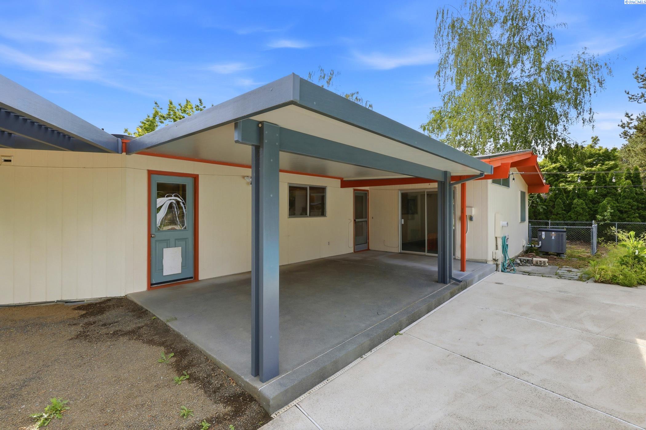 2441 Harris Ave, Richland, WA 99354