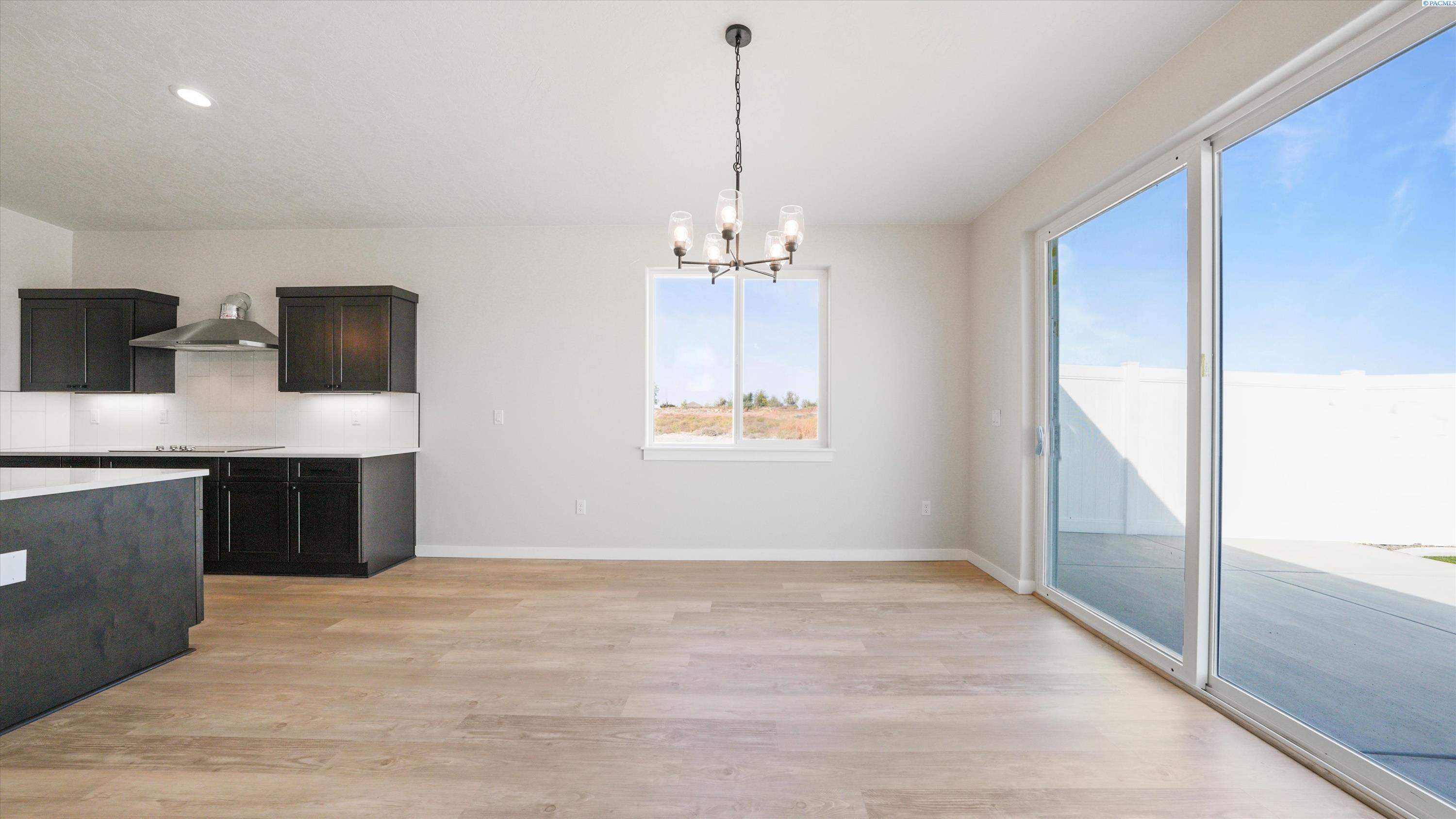 1109 Fairhaven Loop, Richland, WA 99352