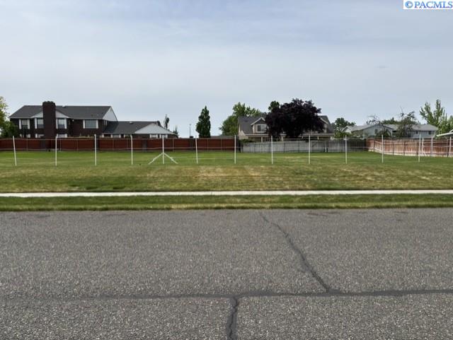 4614 Sahara Dr, Pasco, WA 99301