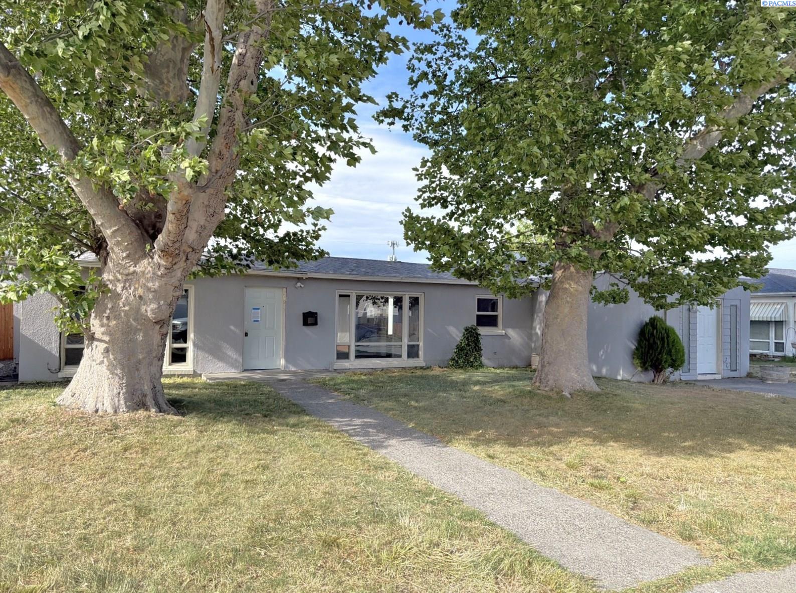 309 E 2nd Ave, Kennewick WA 99336