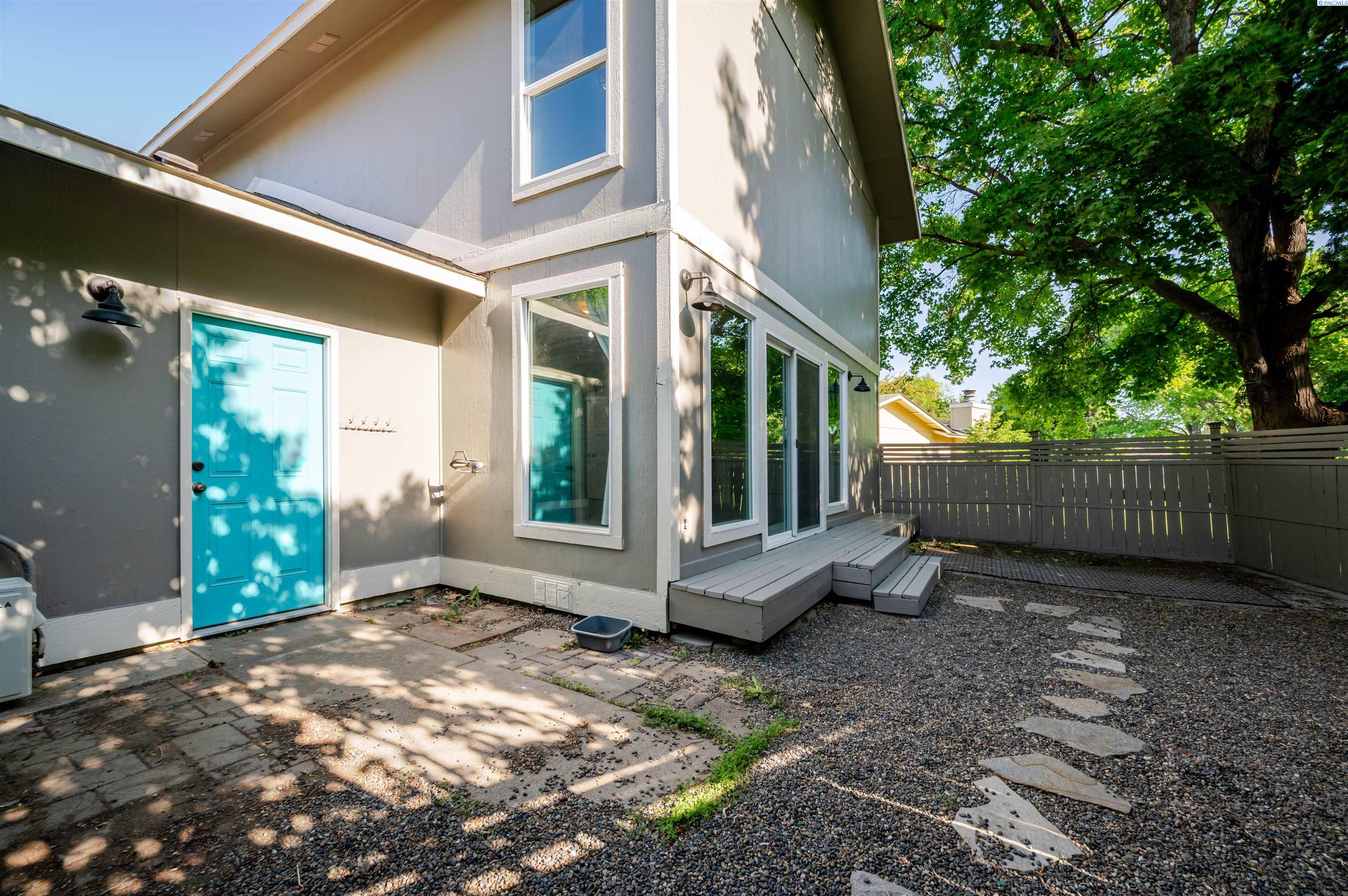 405 Sailfish Ct, Richland, WA 99338