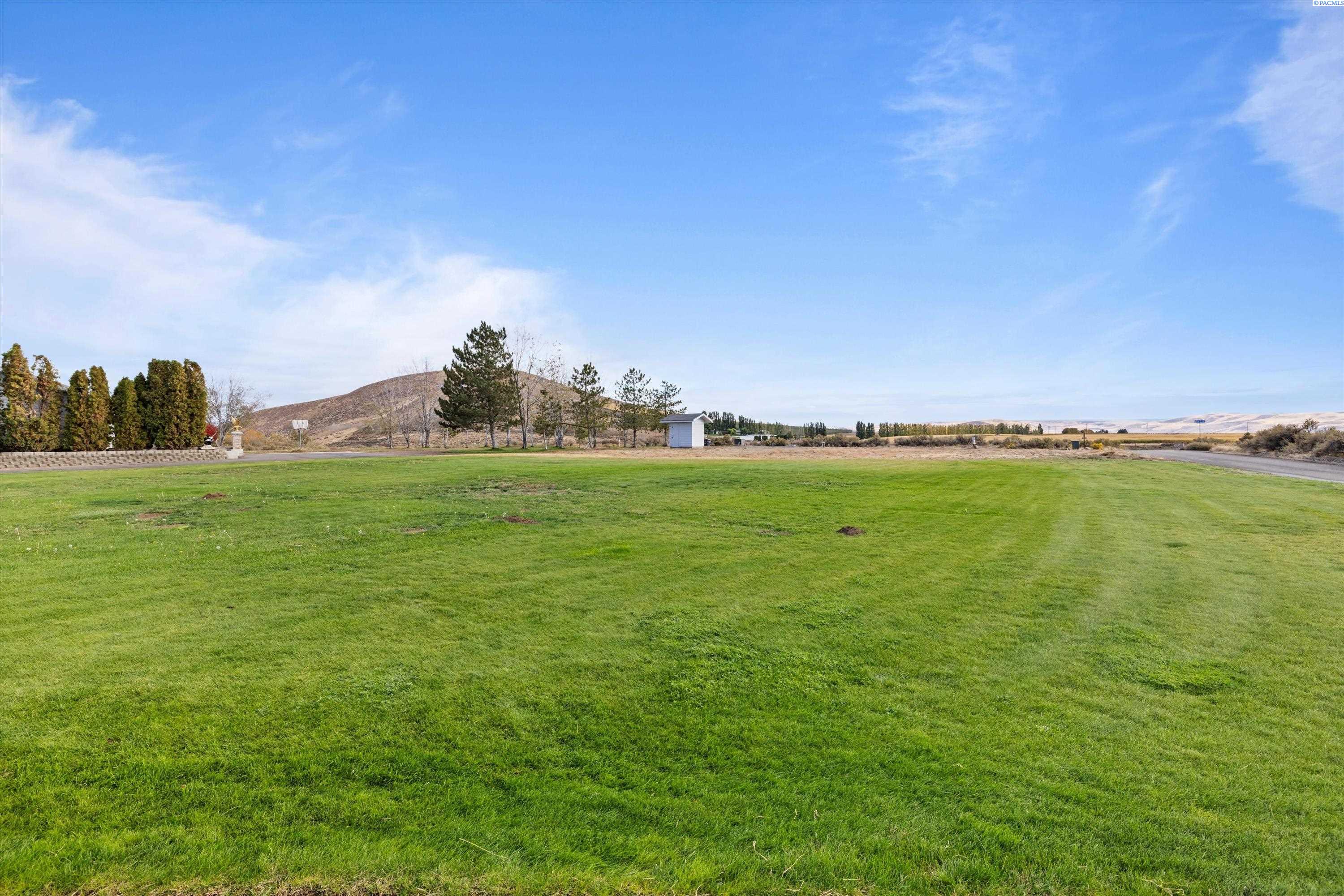 70516 680 Pr Ne, Richland, WA 99352
