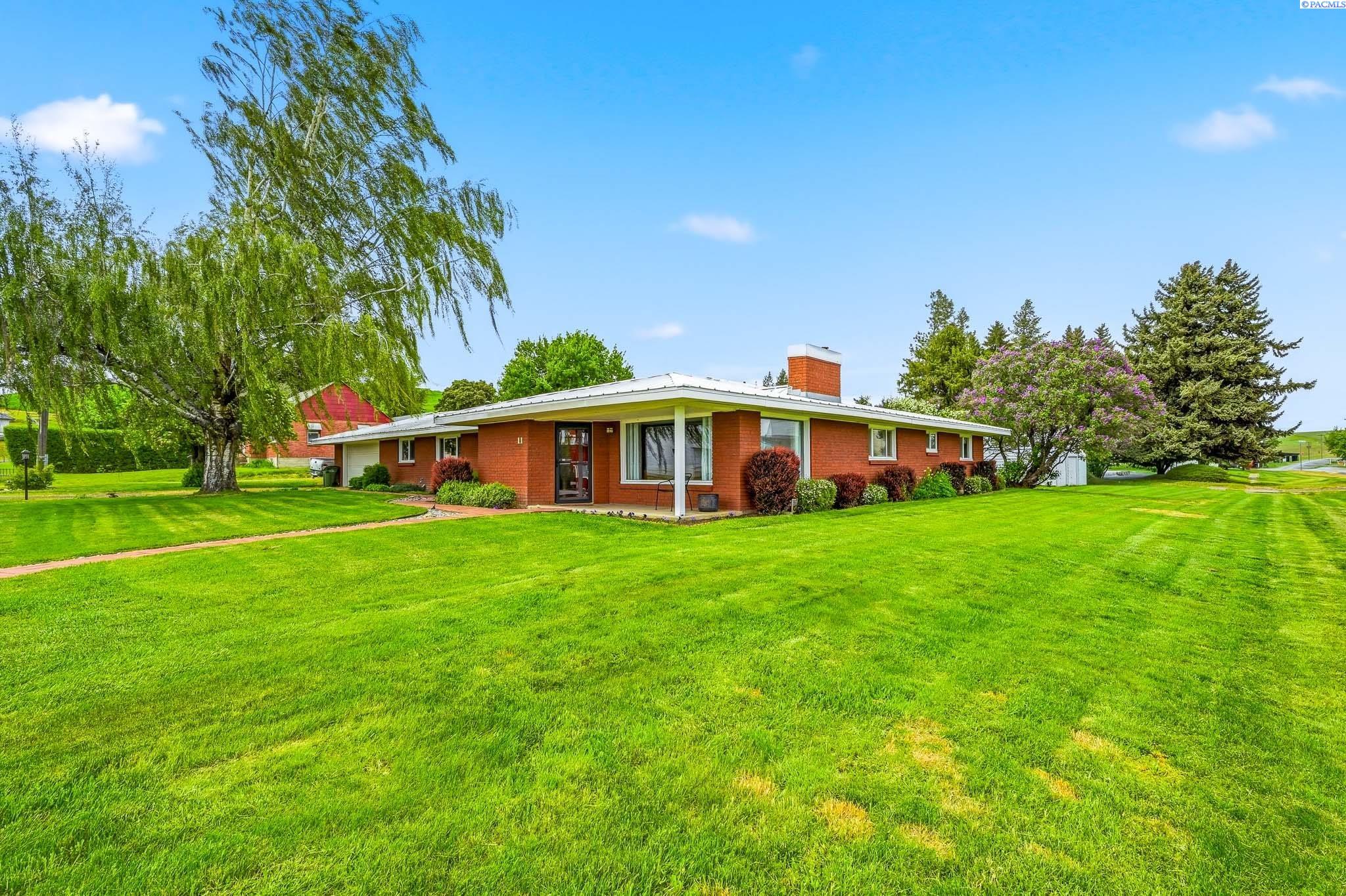 11 Kerns Ave