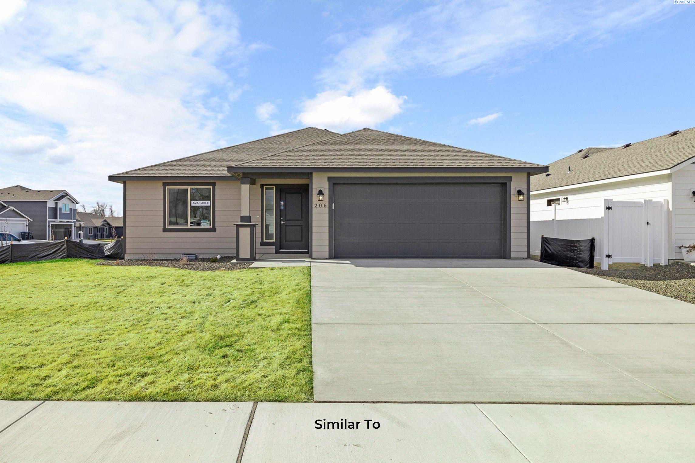709 Honeylicious, Richland WA 99352