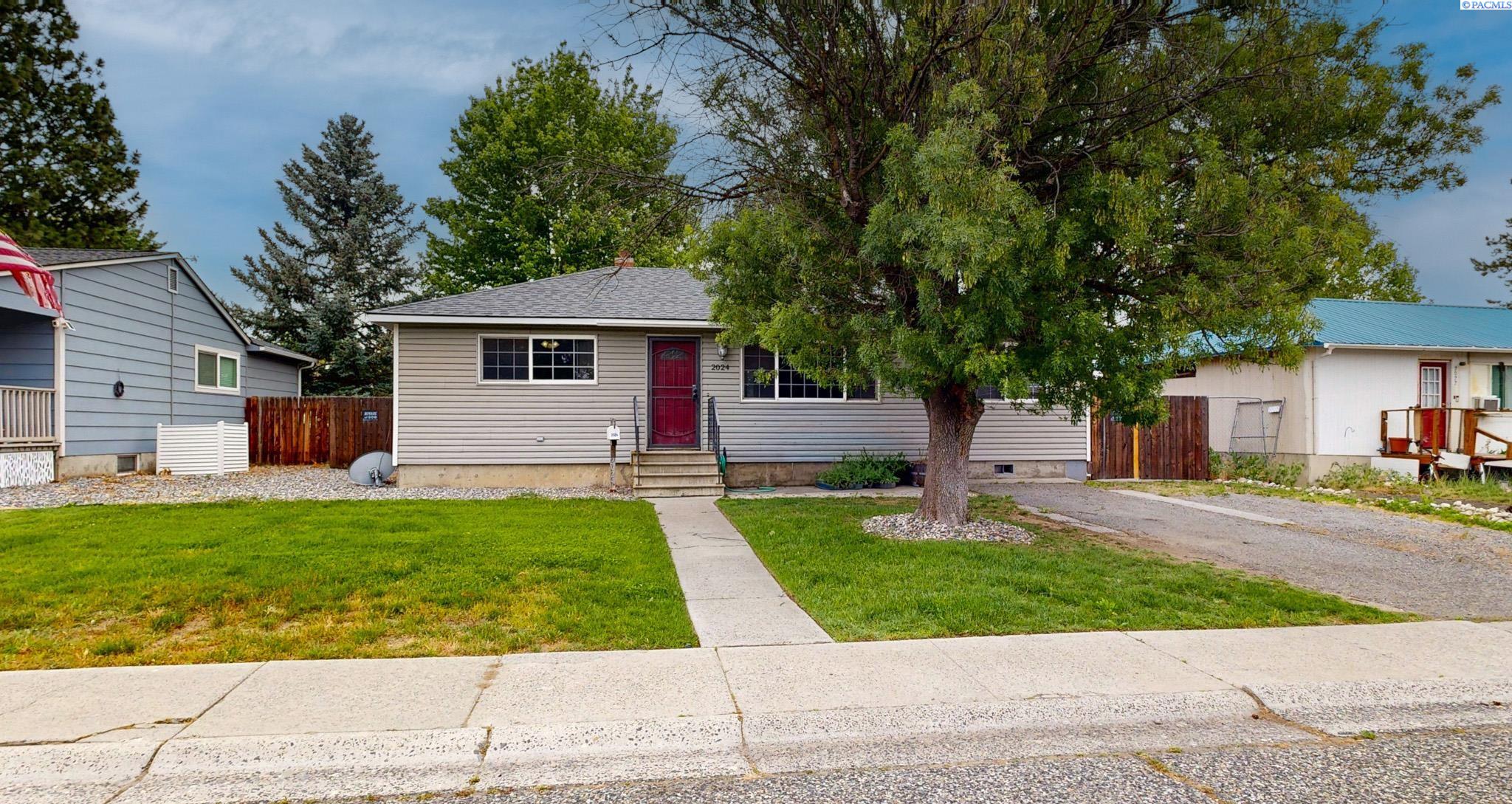 2024 Newcomer Avenue, Richland WA 99354