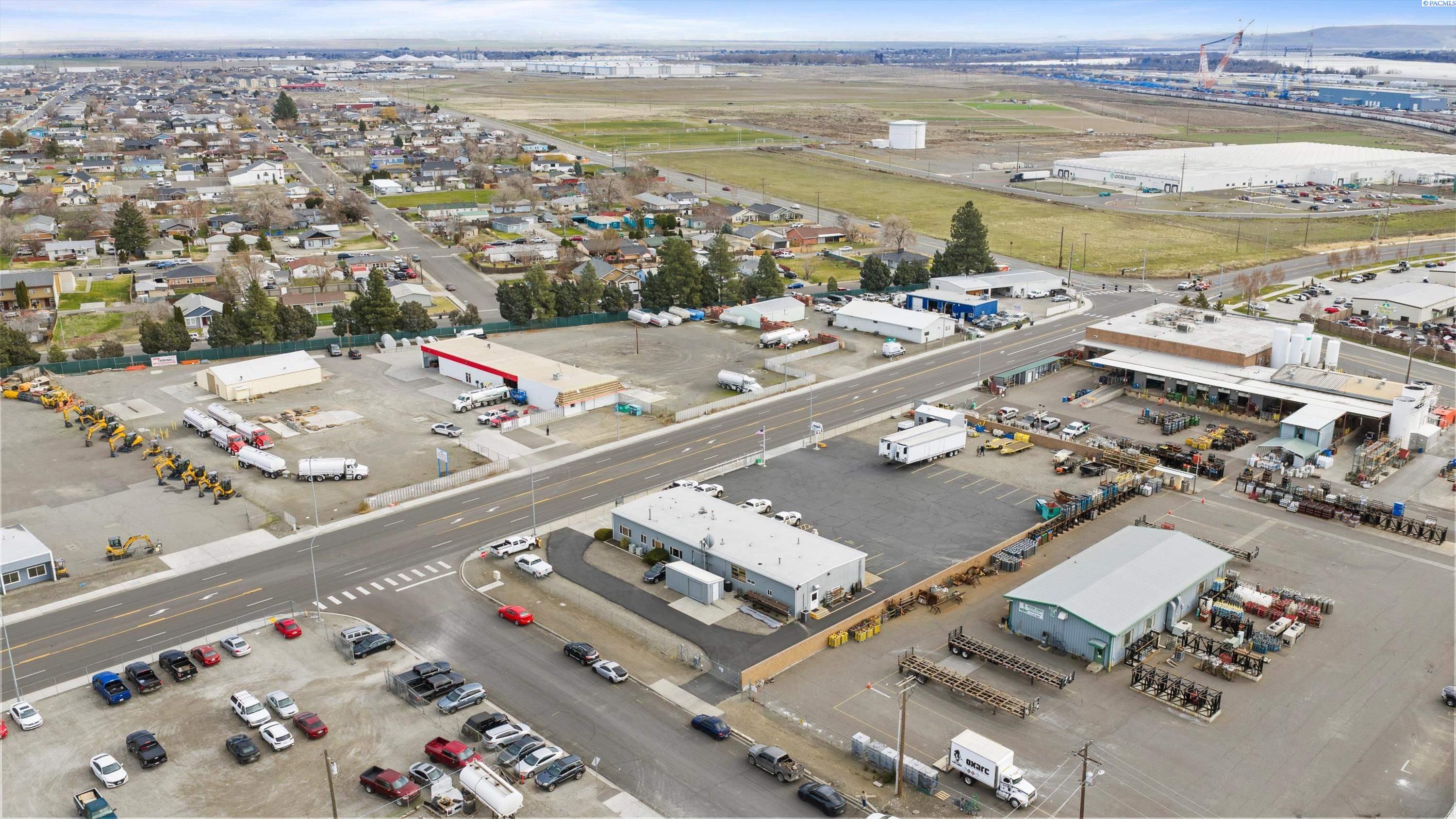 606 Oregon Ave, Pasco, WA 99301