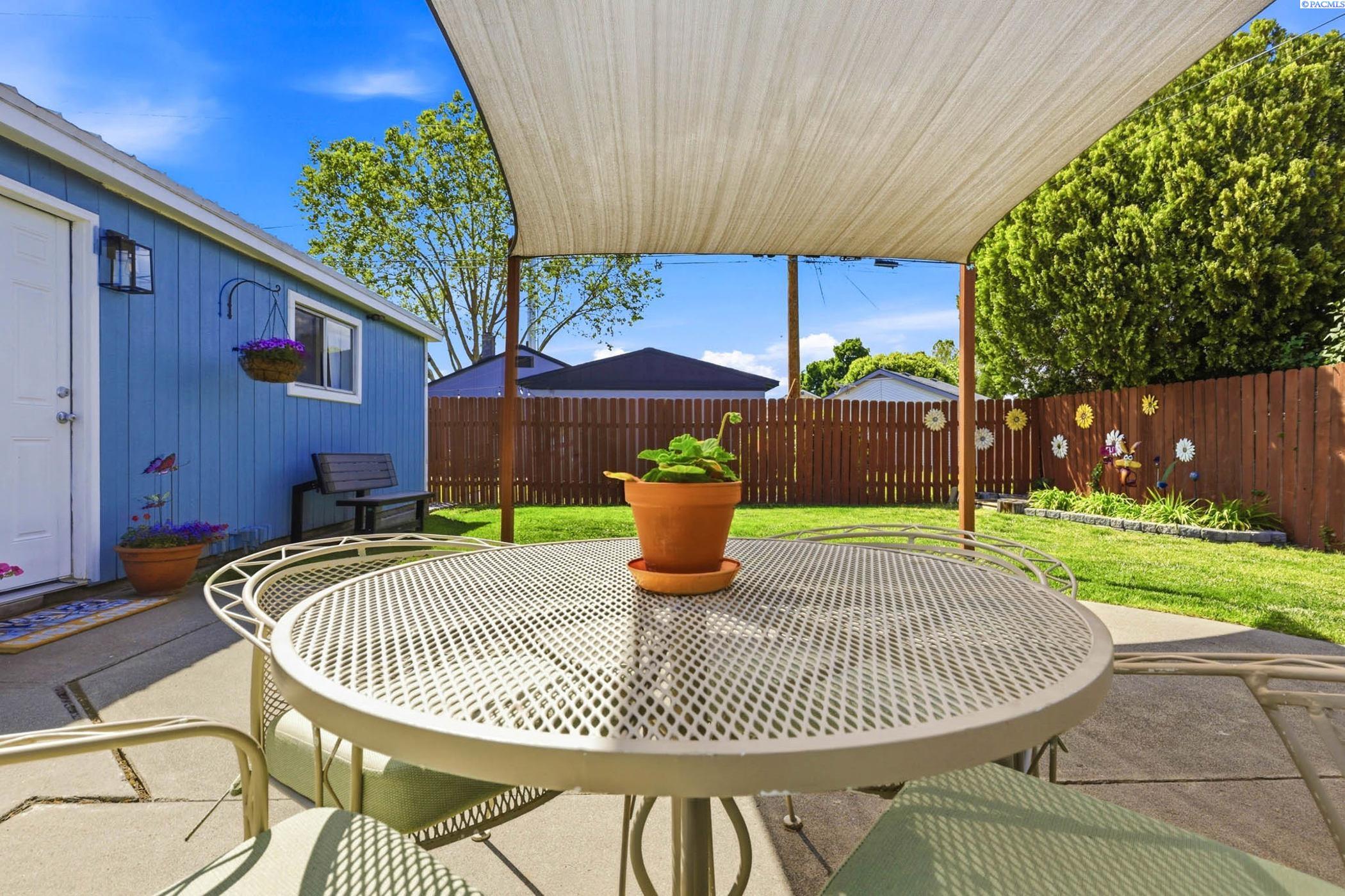 1605 Mcpherson Ave, Richland, WA 99354
