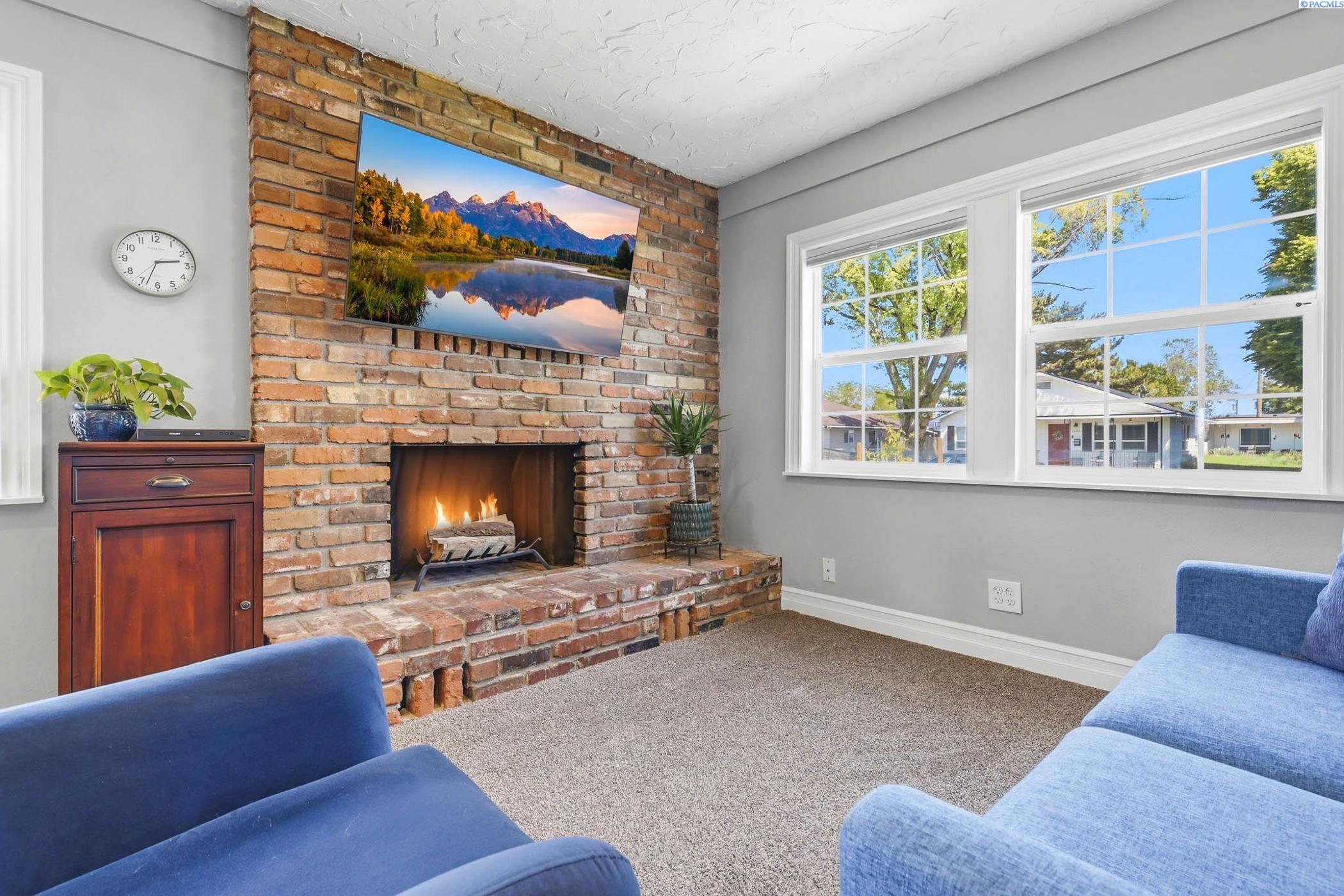 1605 Mcpherson Ave, Richland, WA 99354