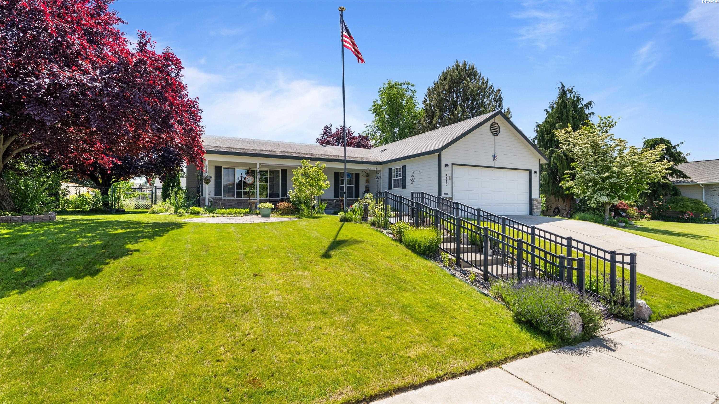 4110 Hilltop Dr, Pasco, WA 99301