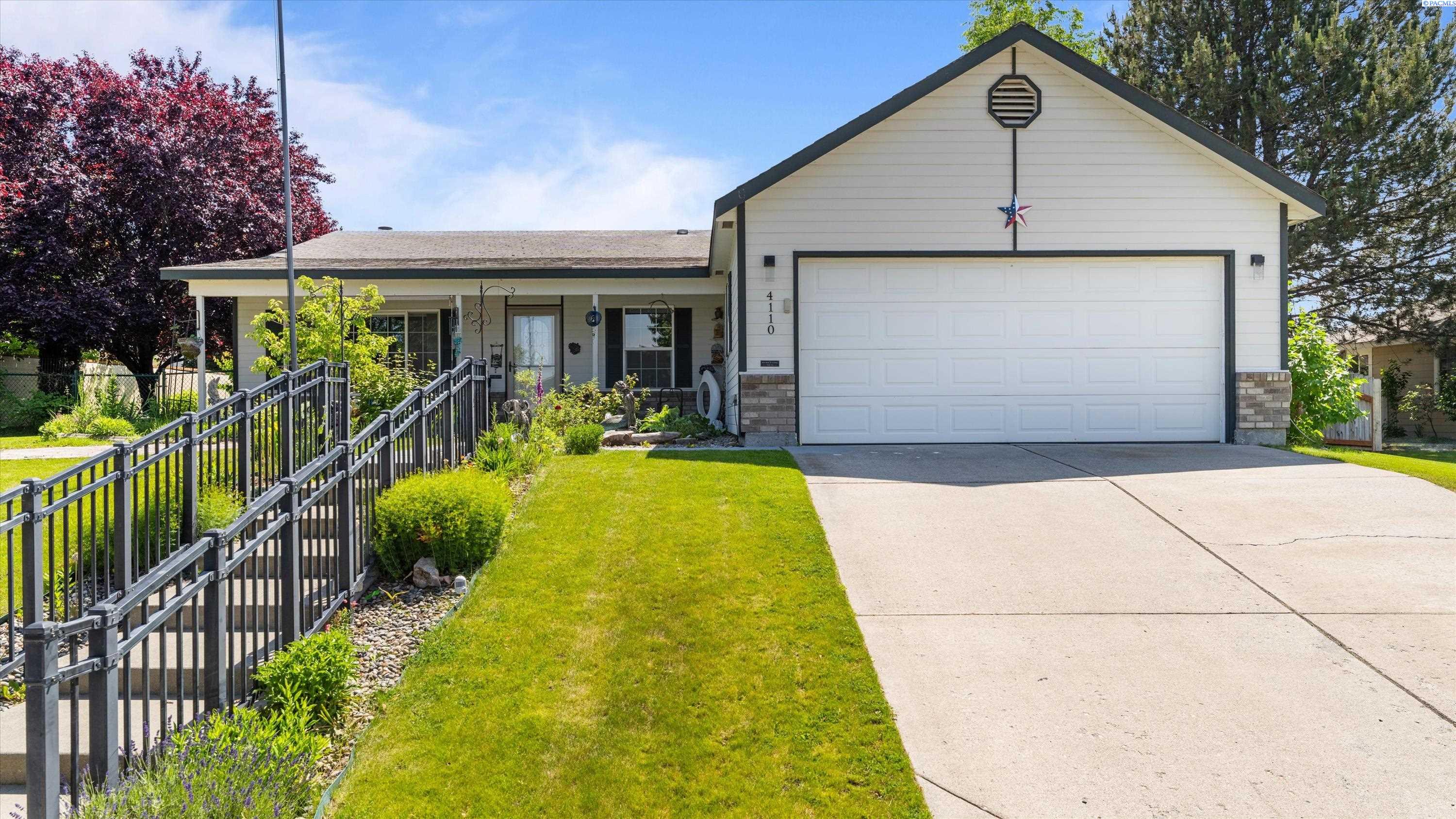 4110 Hilltop Dr, Pasco, WA 99301