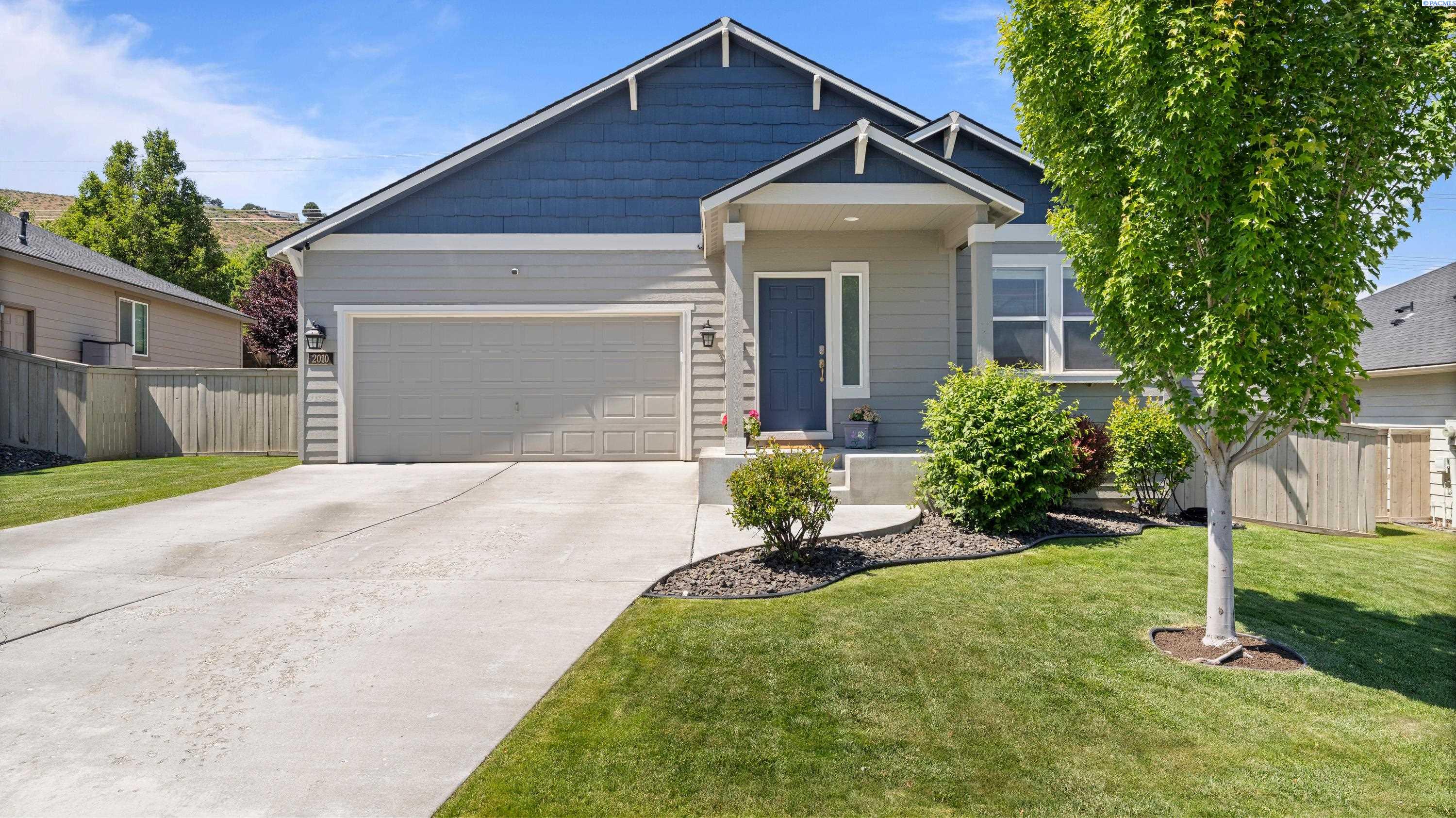 2010 Kellogg Pl, Kennewick, WA 99338