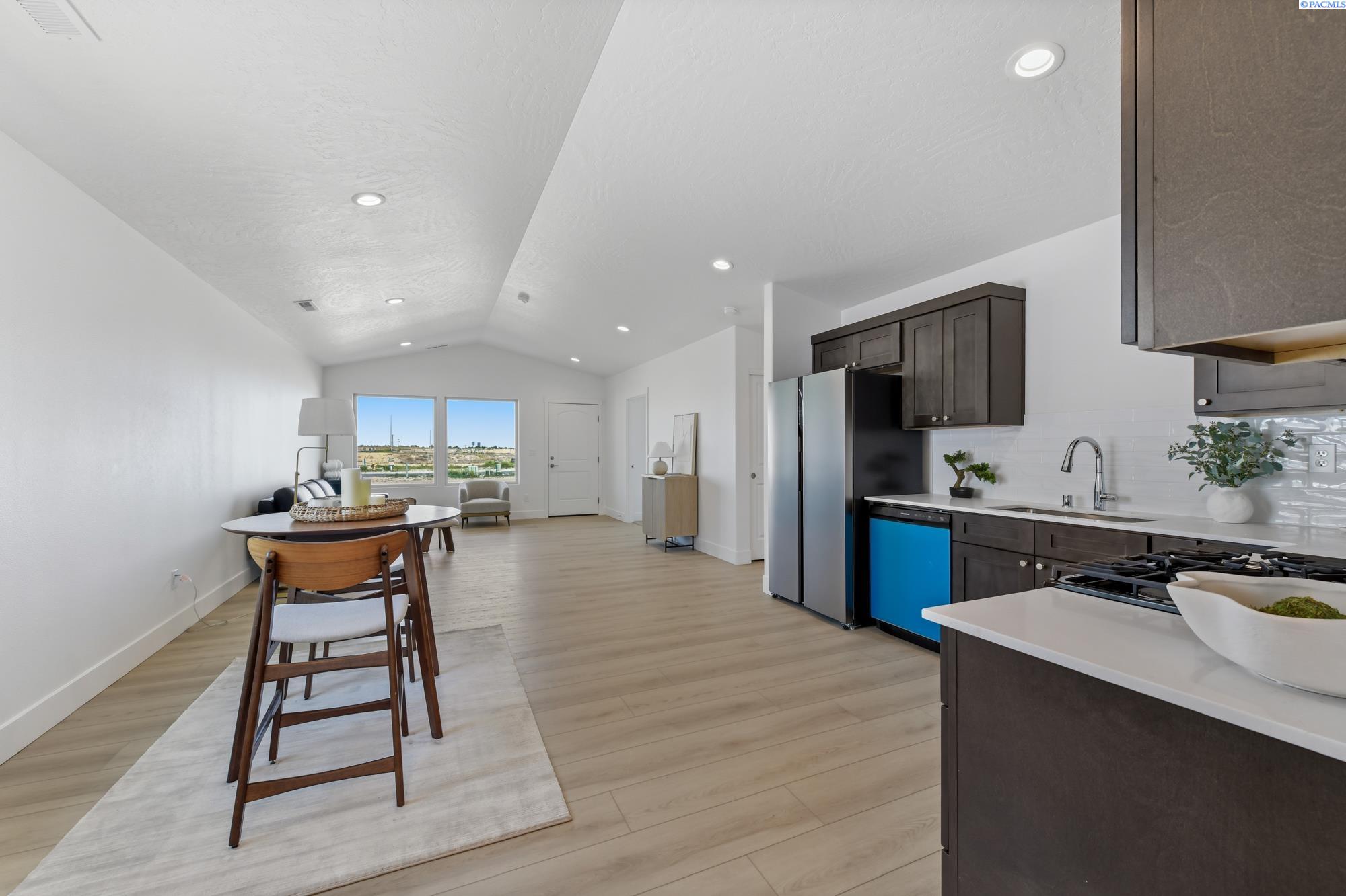 238 Dewberry Pl, Kennewick, WA 99336