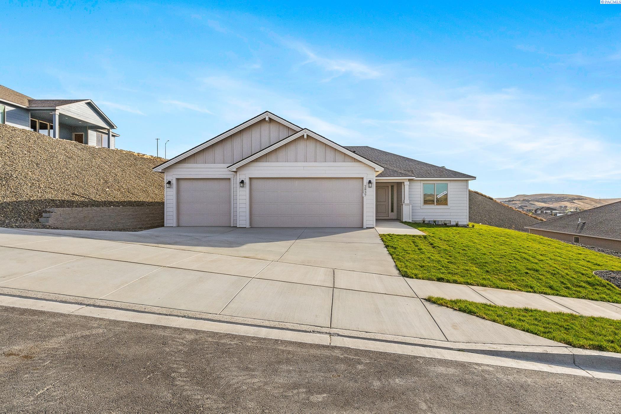 2837 Osborne St, Kennewick, WA 99338
