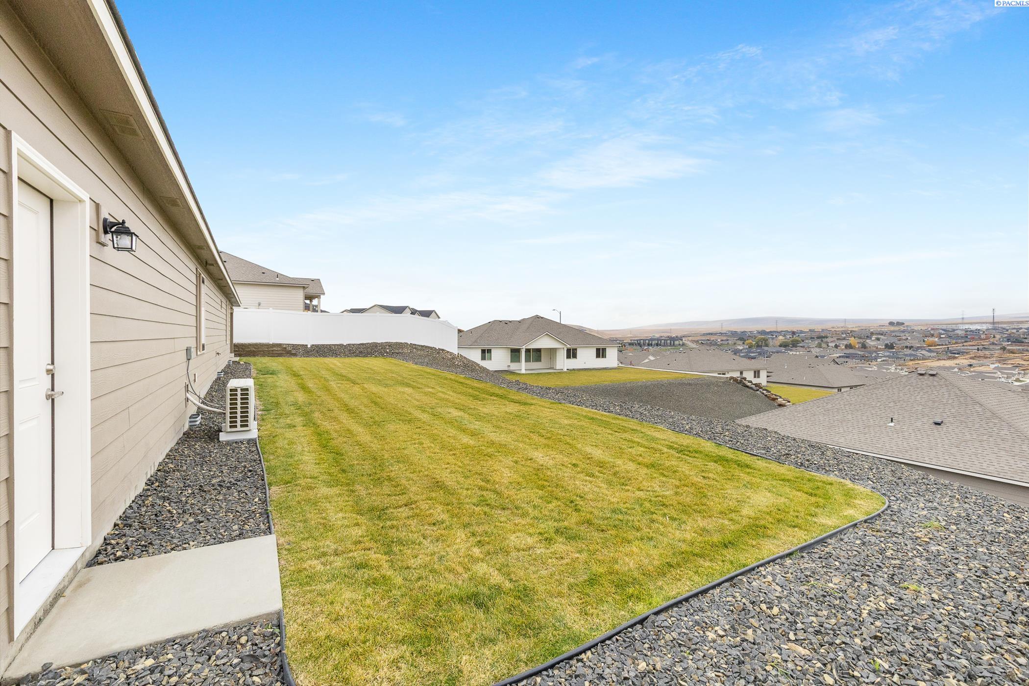 6327 28th Ave, Kennewick, WA 99338