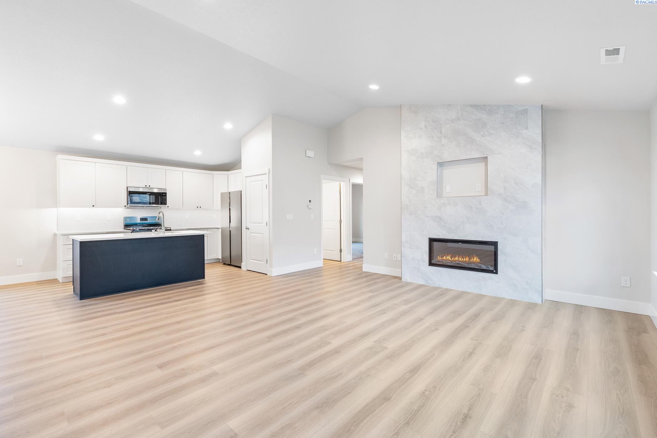 6327 28th Ave, Kennewick, WA 99338