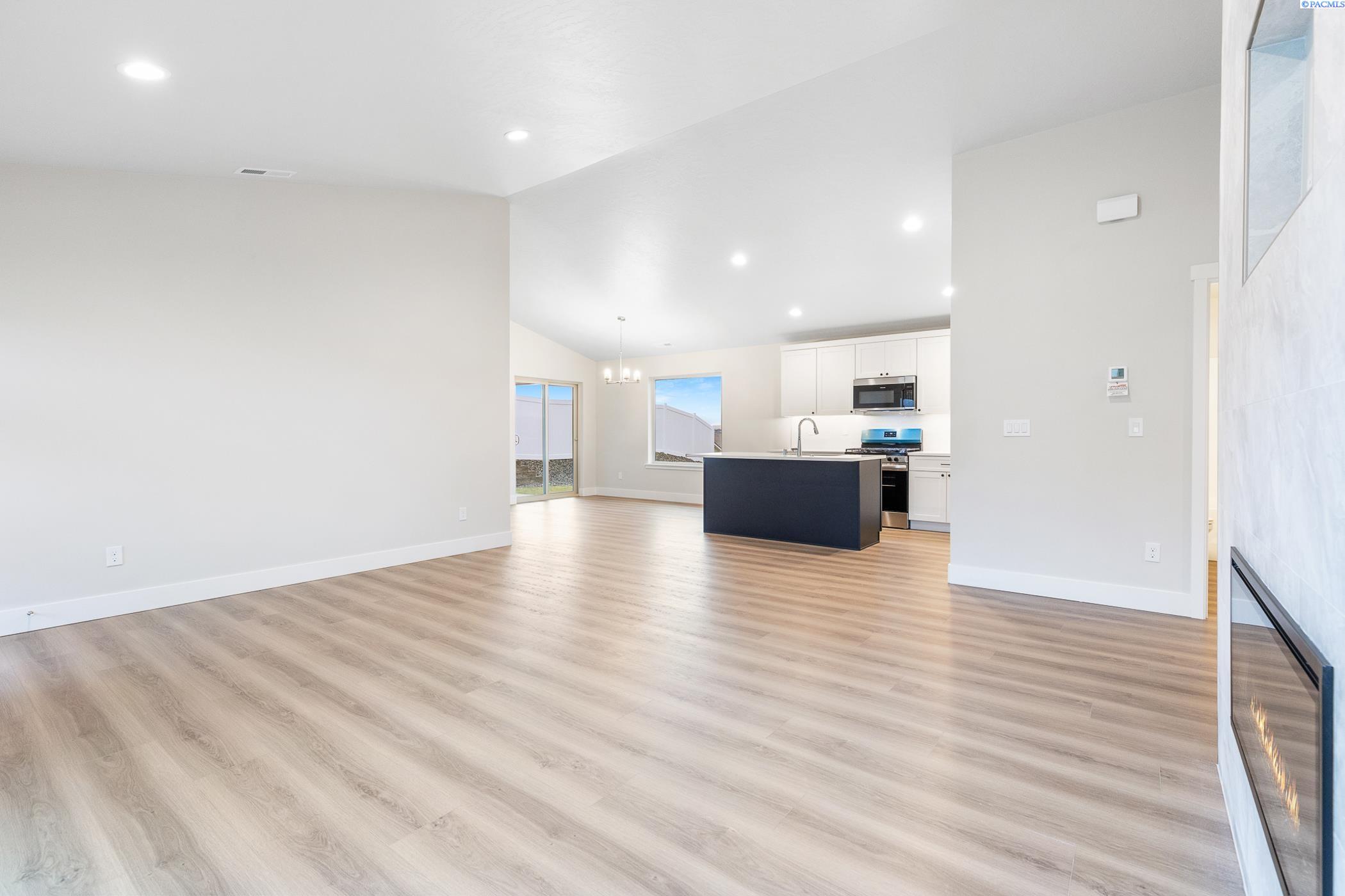 6327 28th Ave, Kennewick, WA 99338