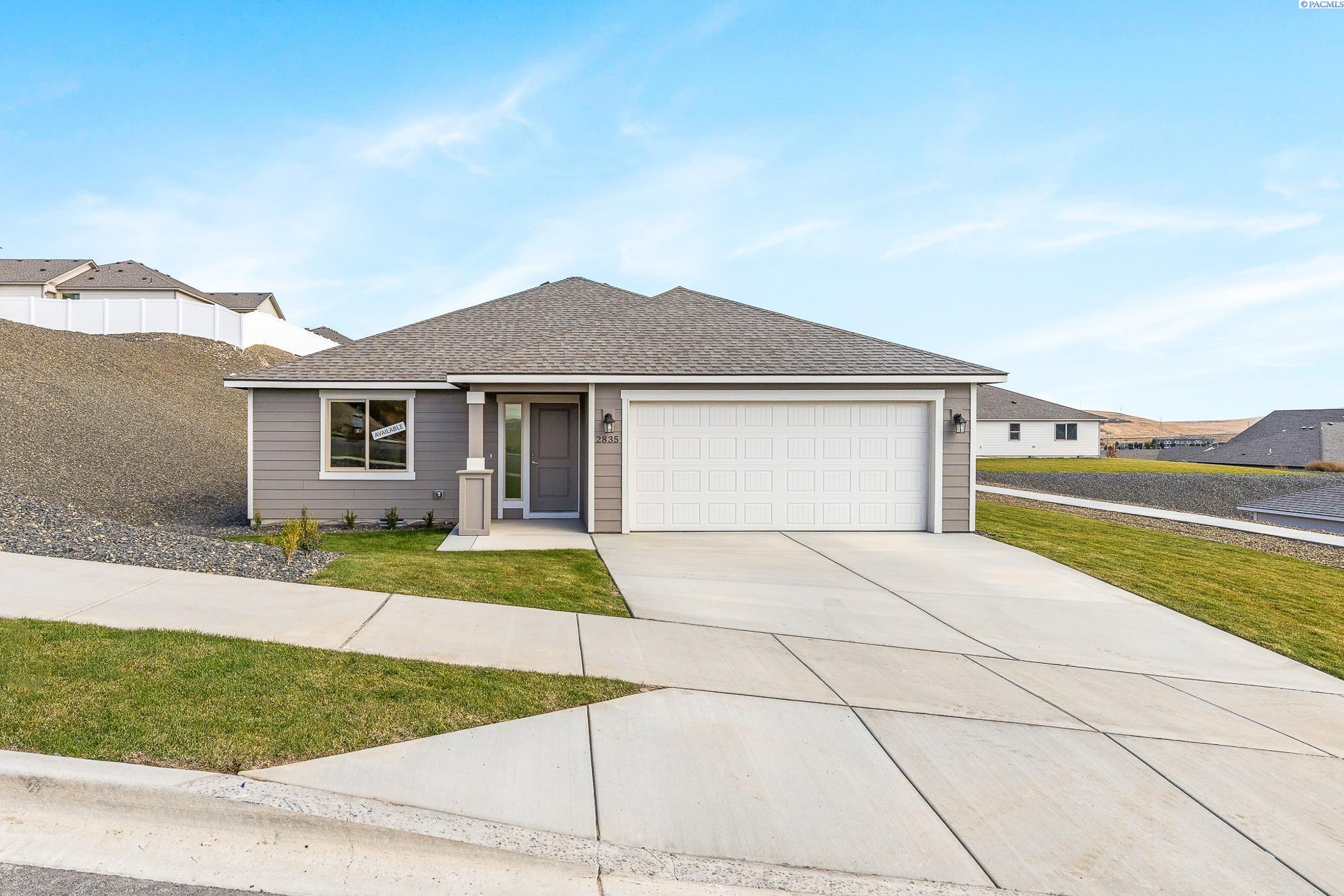 2835 Penn St, Kennewick, WA 99338