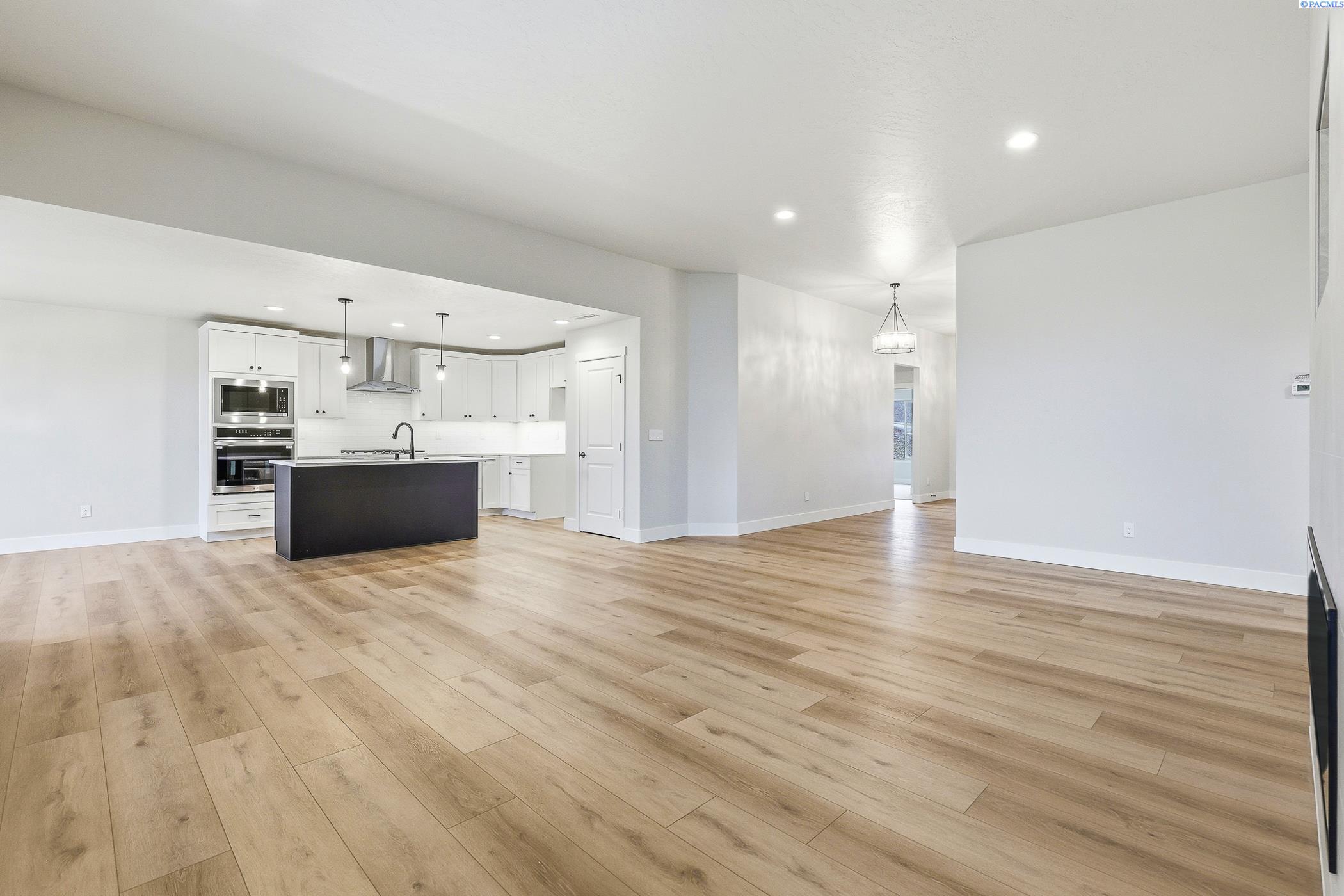 2834 Penn St, Kennewick, WA 99338