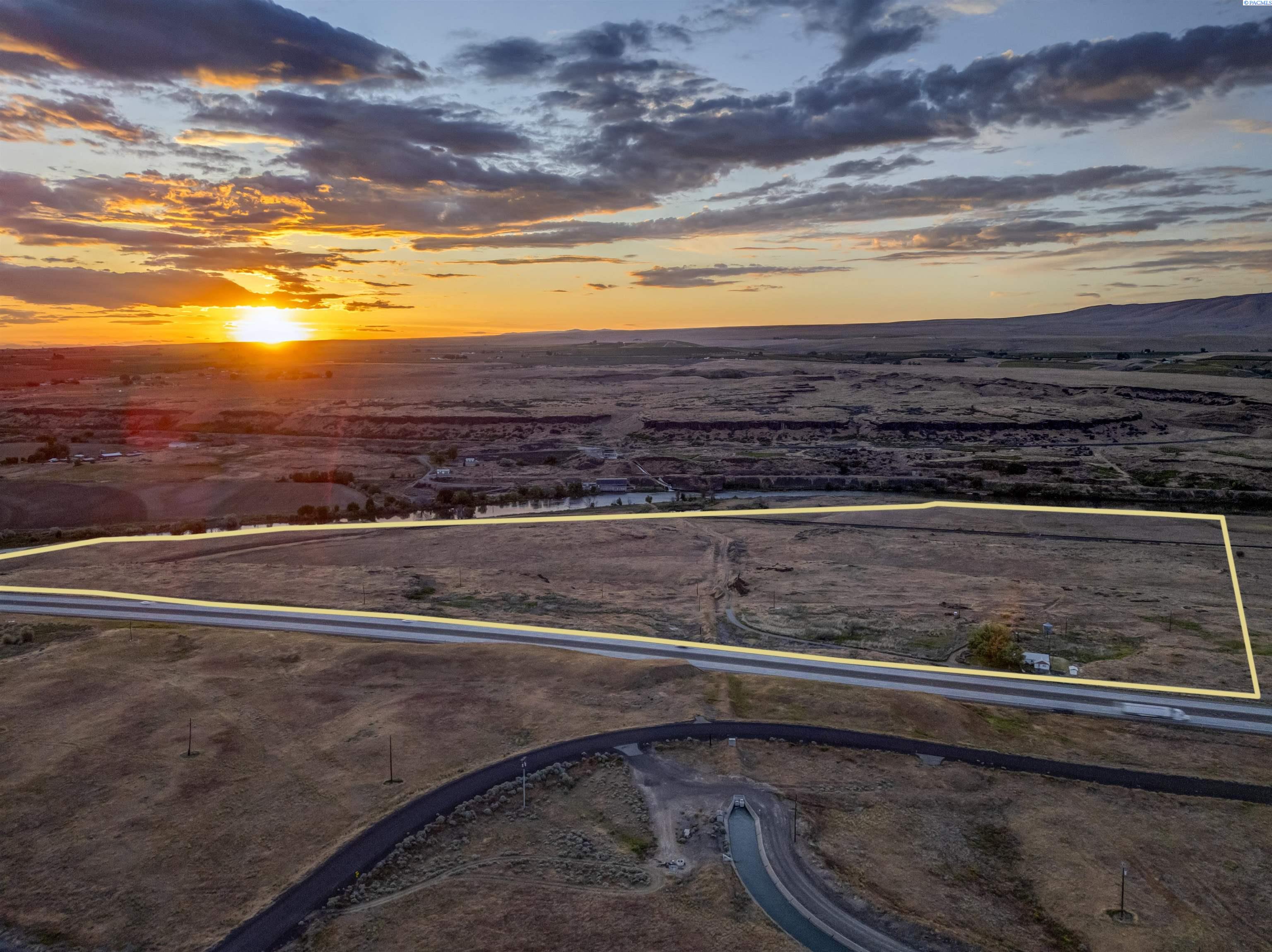 36322 D Mccall Road Nw, Benton City, WA 99320