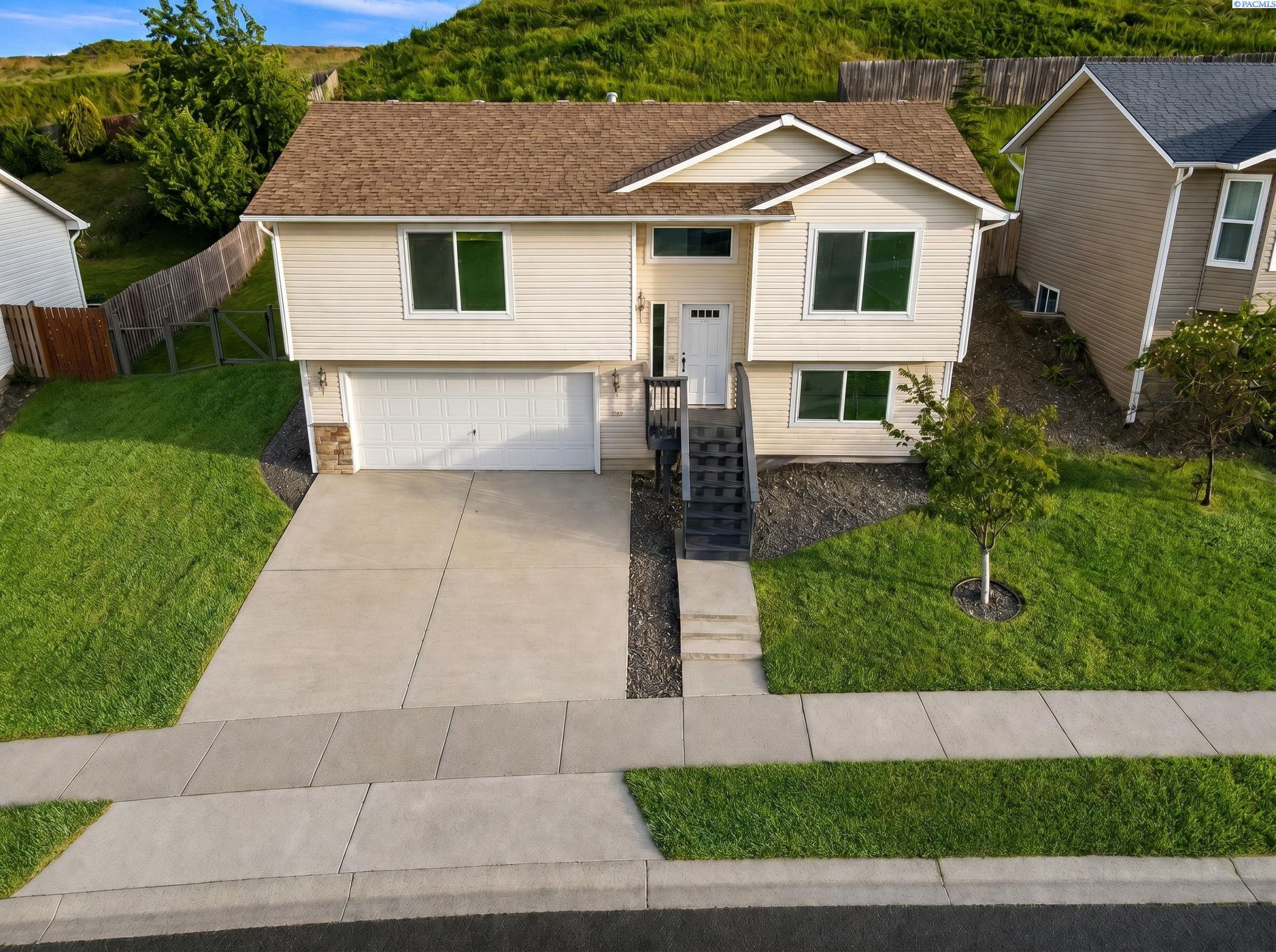 1255 SW Latour Peak, Pullman WA 99163
