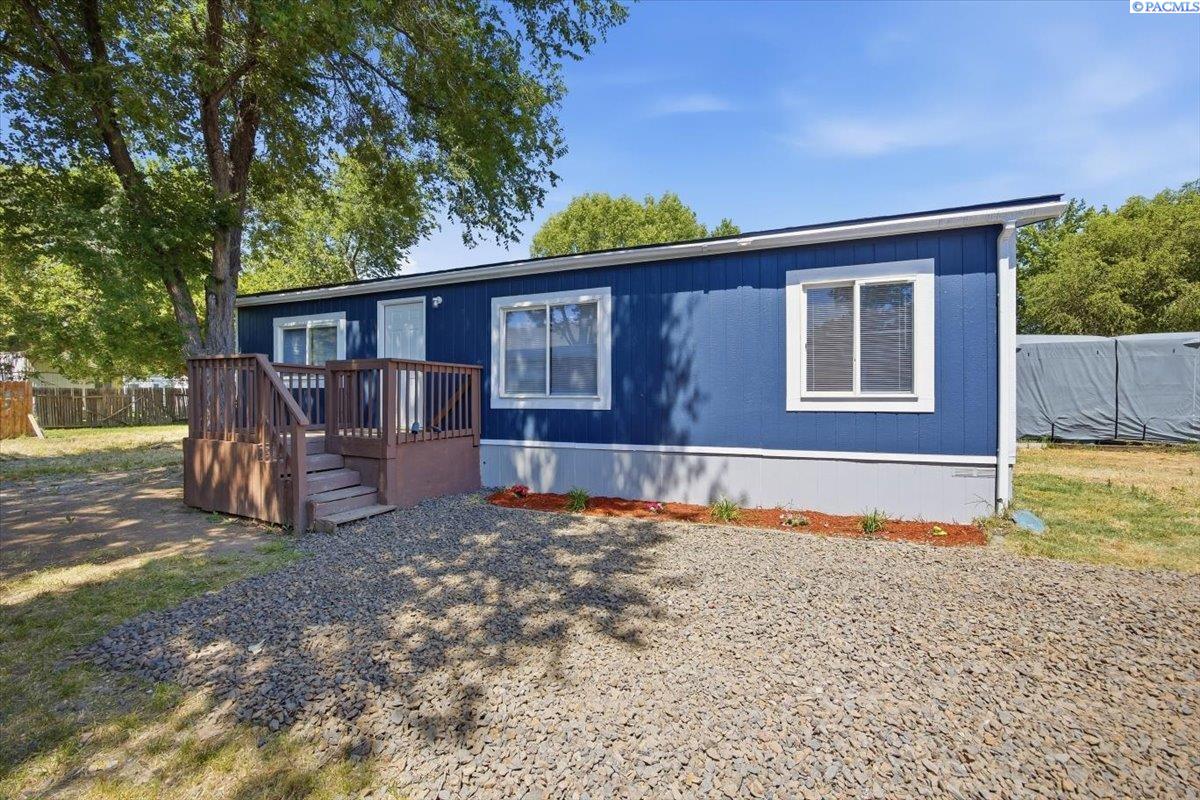 400 14th St Unit 20 #20, Benton City, WA 99320