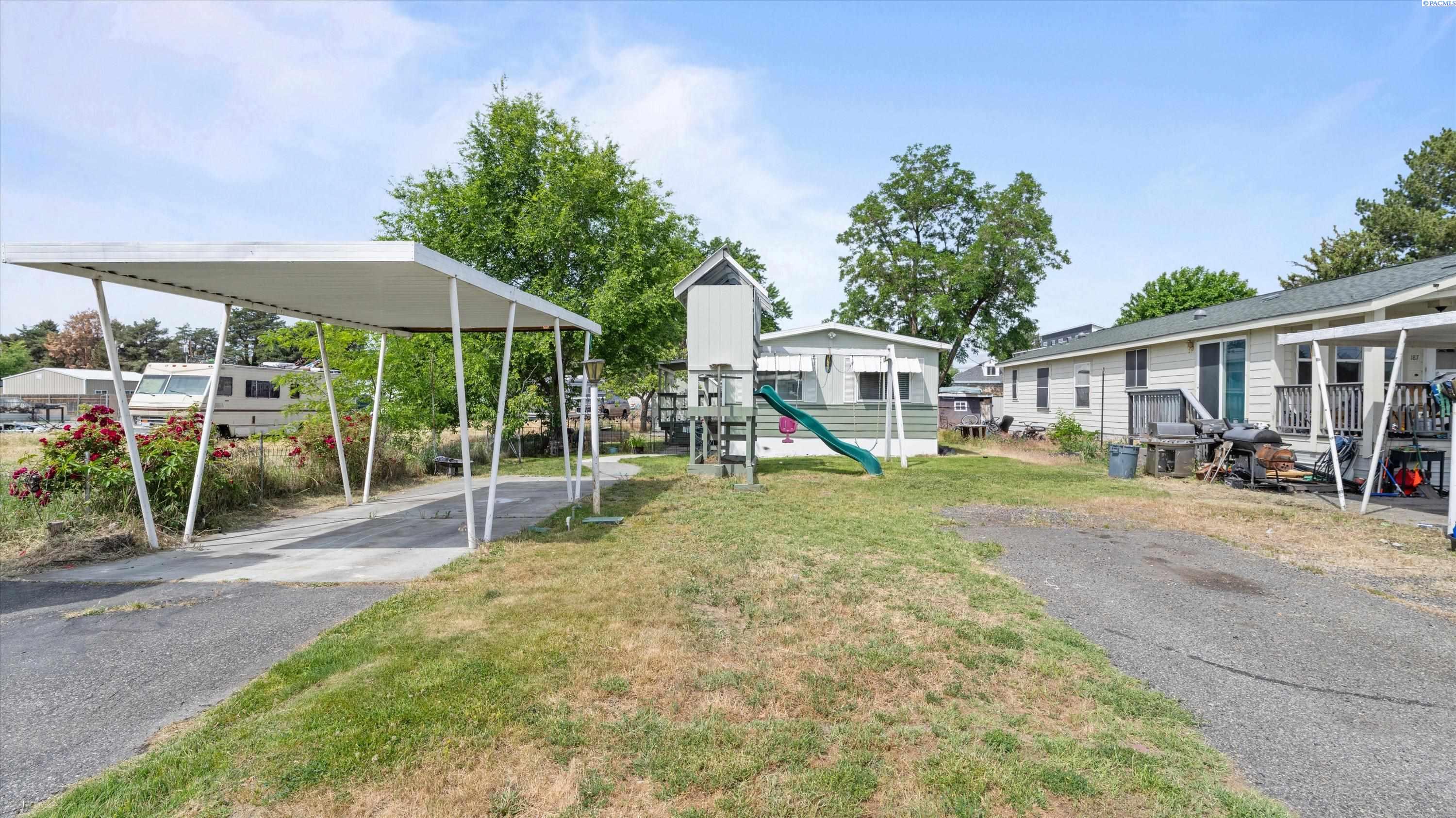 189 38th Ave #8, West Richland, WA 99353