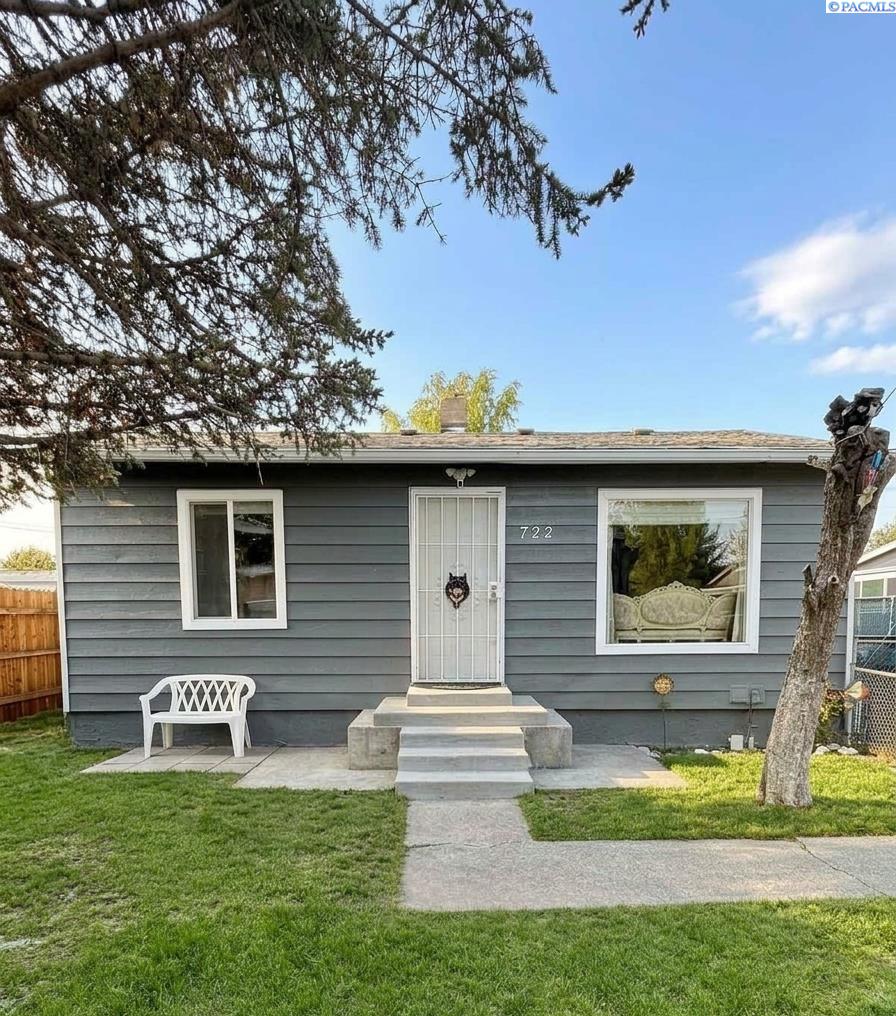 722 Date St, Kennewick, WA 99336