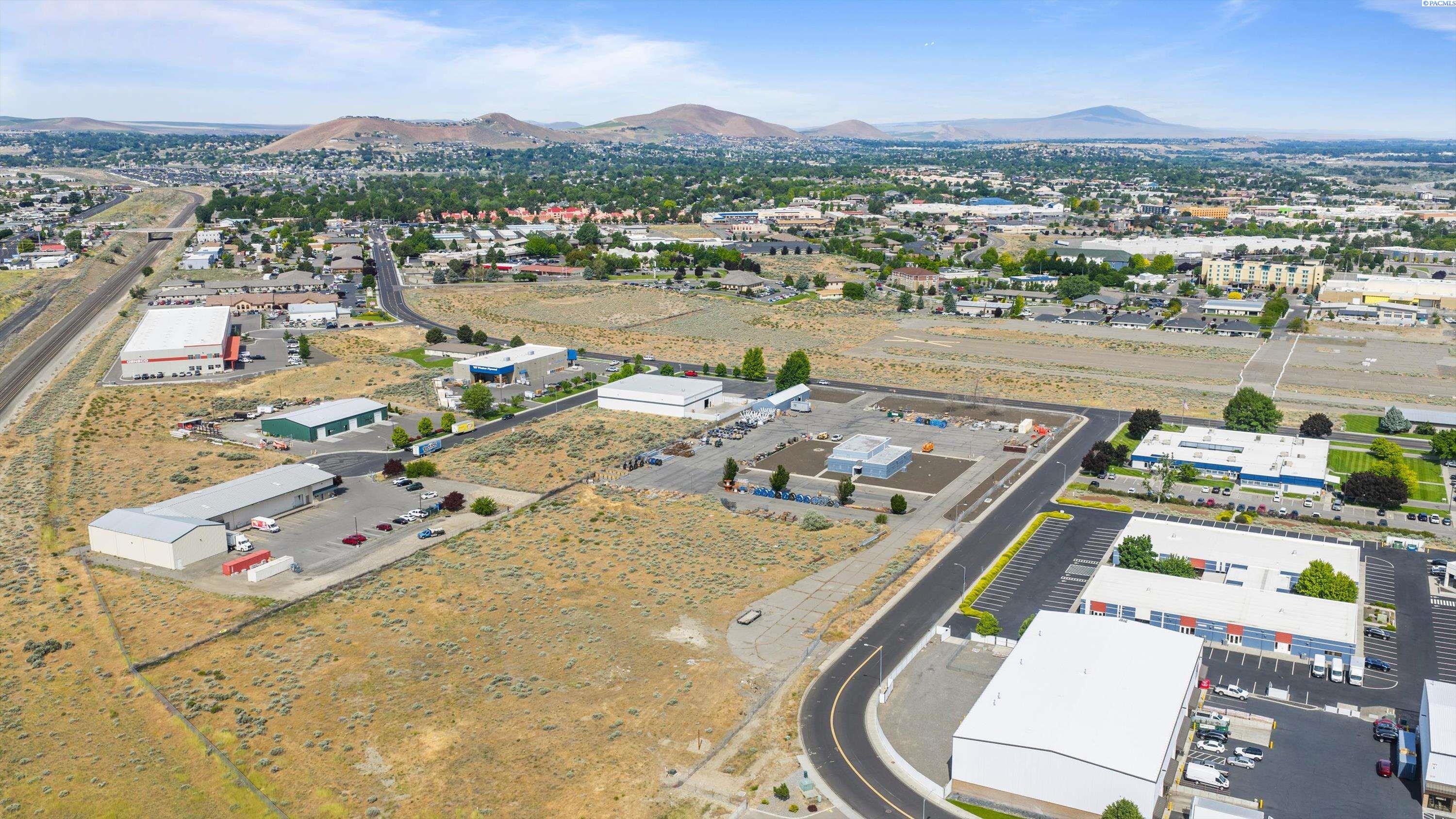 480 Roosevelt St, Kennewick, WA 99336