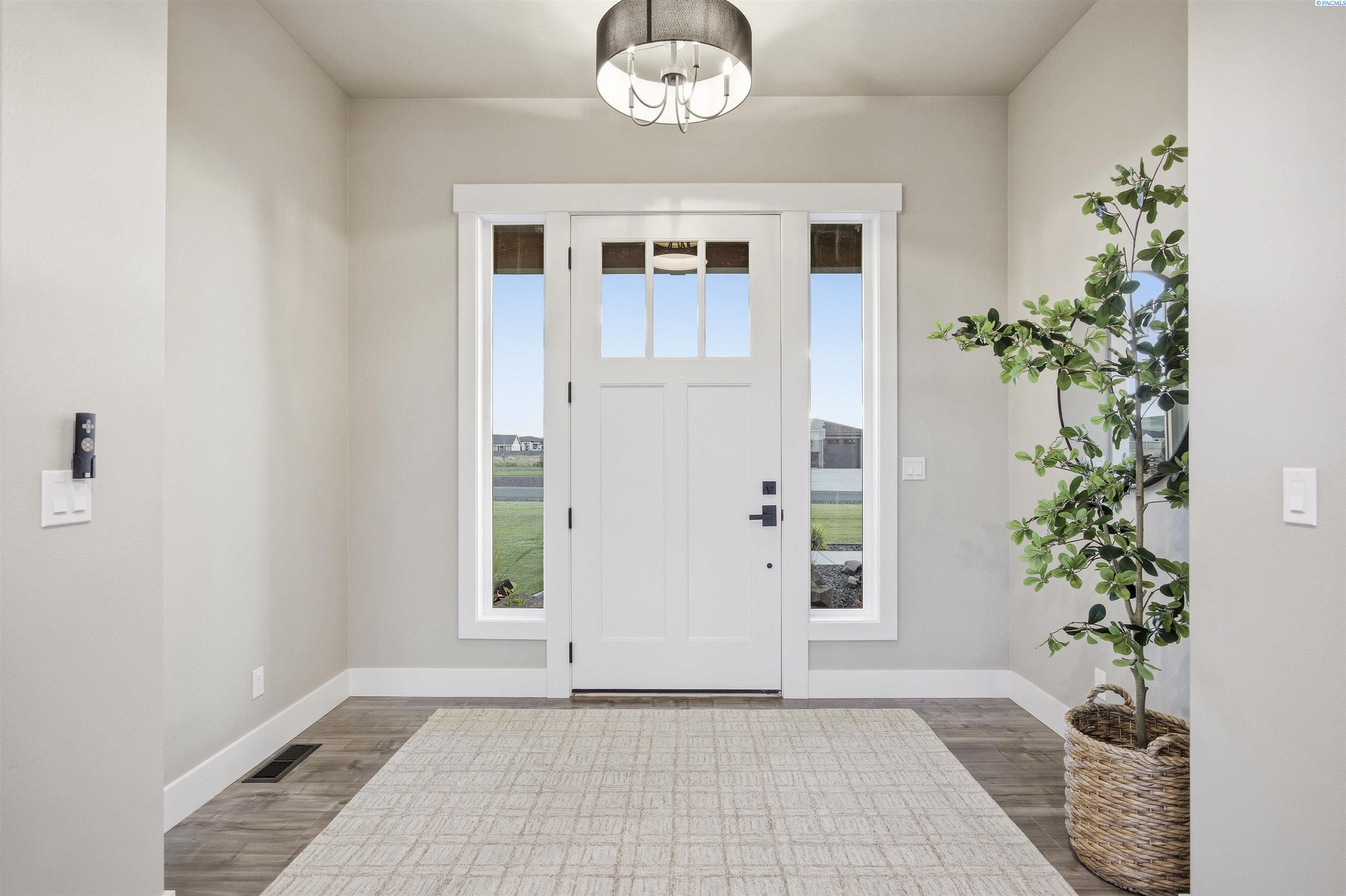 7007 Grange St, Kennewick, WA 99338