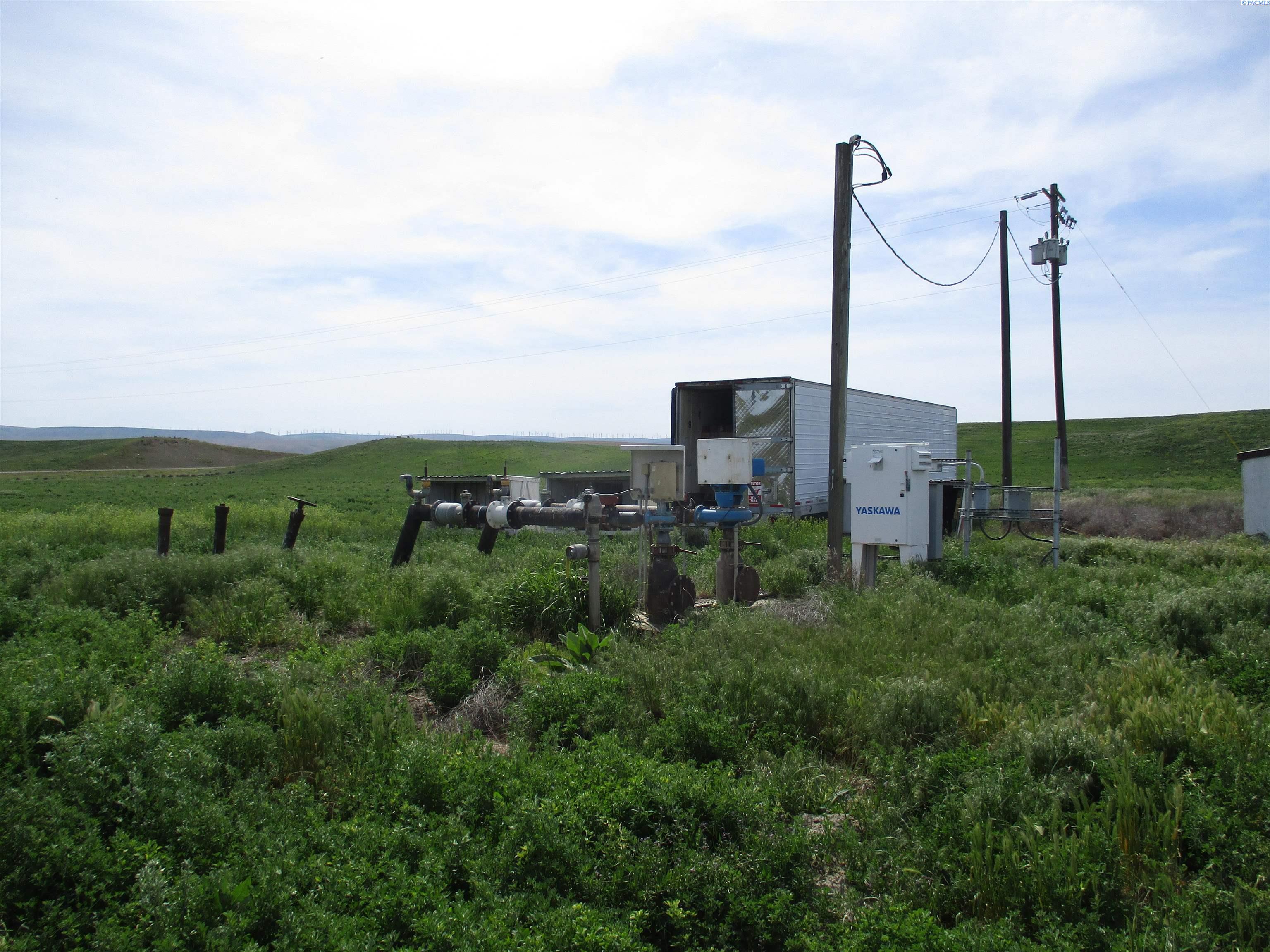 669 Cummins Rd, Touchet, WA 99360