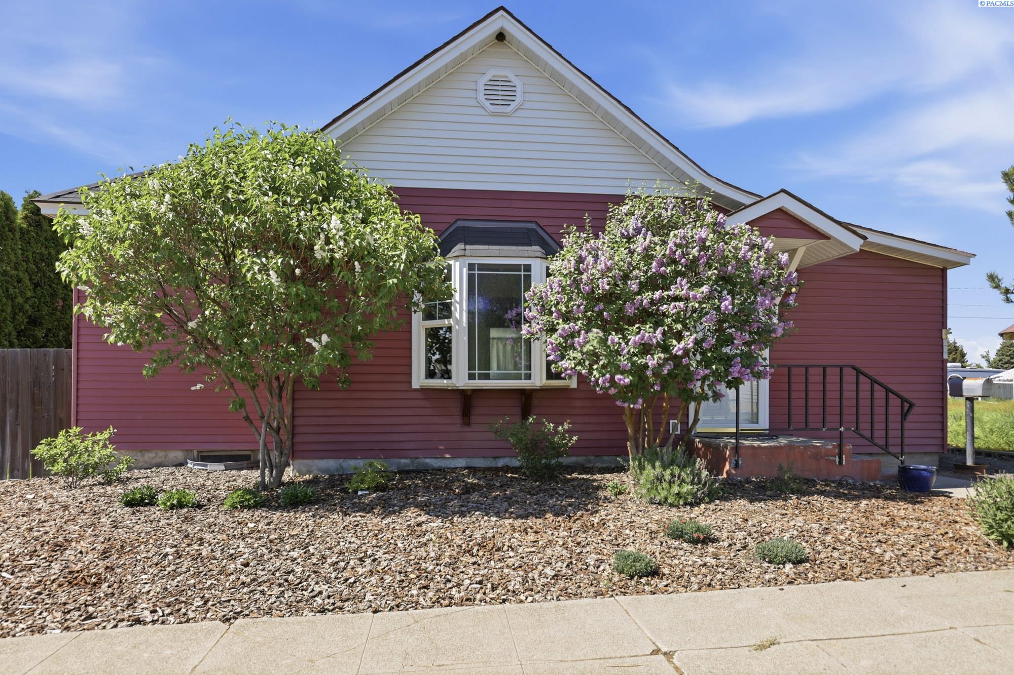 206 W 7th Ave, Ritzville WA 99169