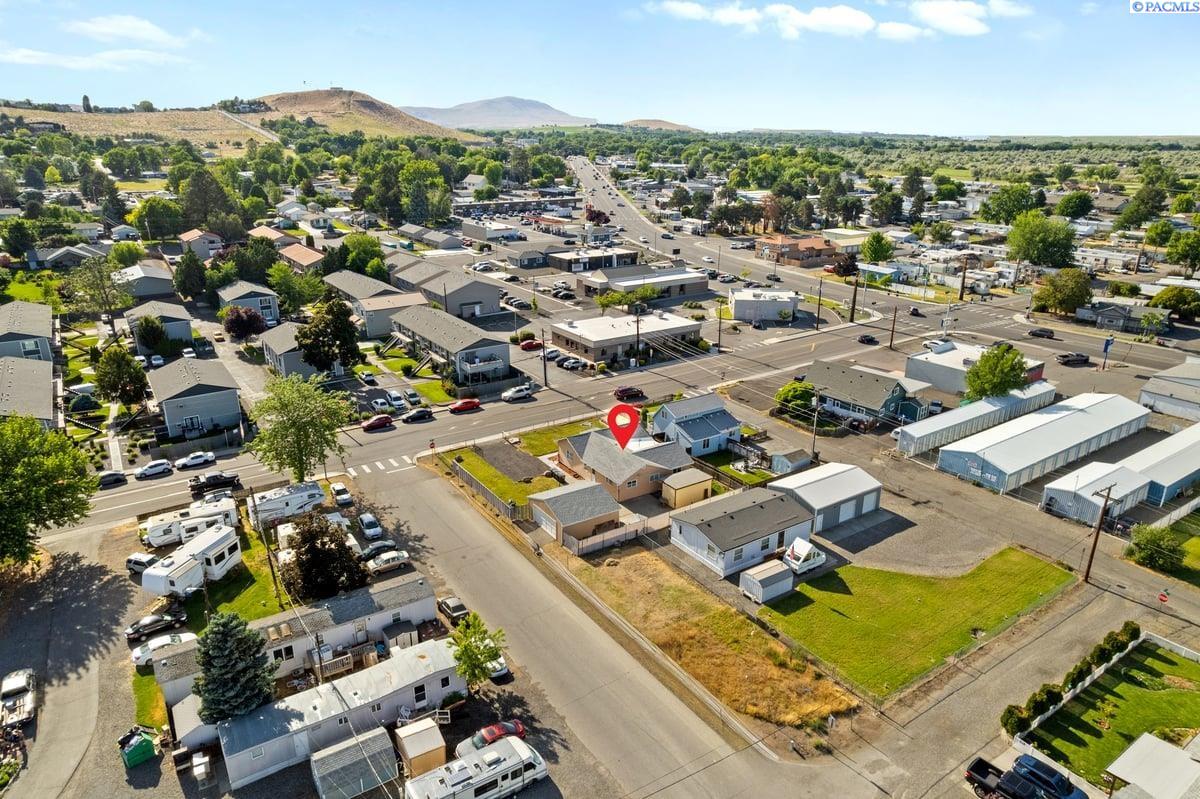 494 38th Ave, West Richland, WA 99353-5166