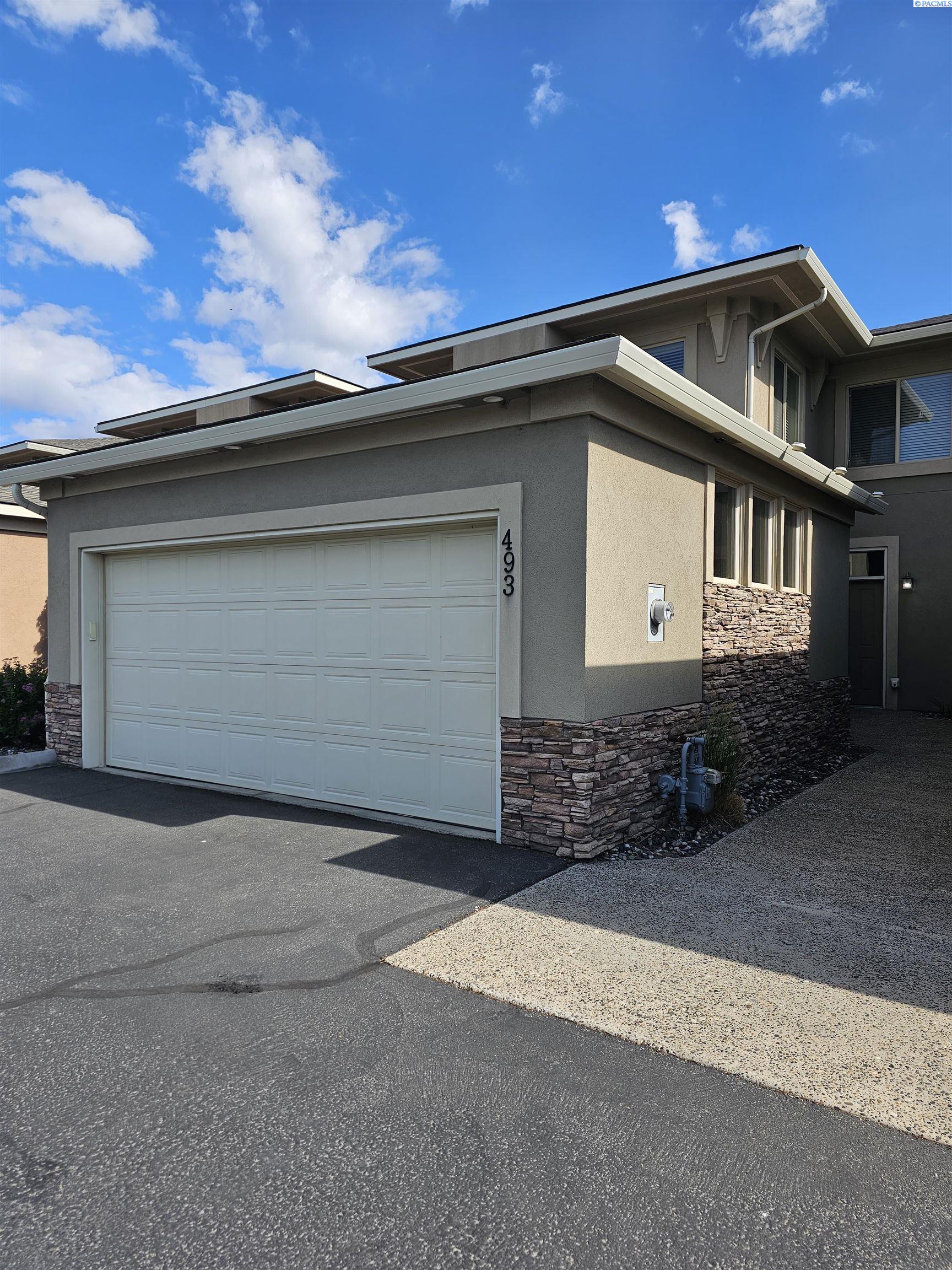 493 Columbia Point Drive, Richland WA 99352