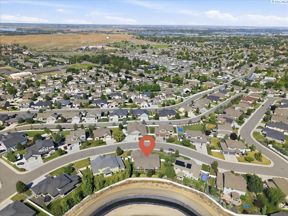 611 Hunter St, Richland, WA 99352