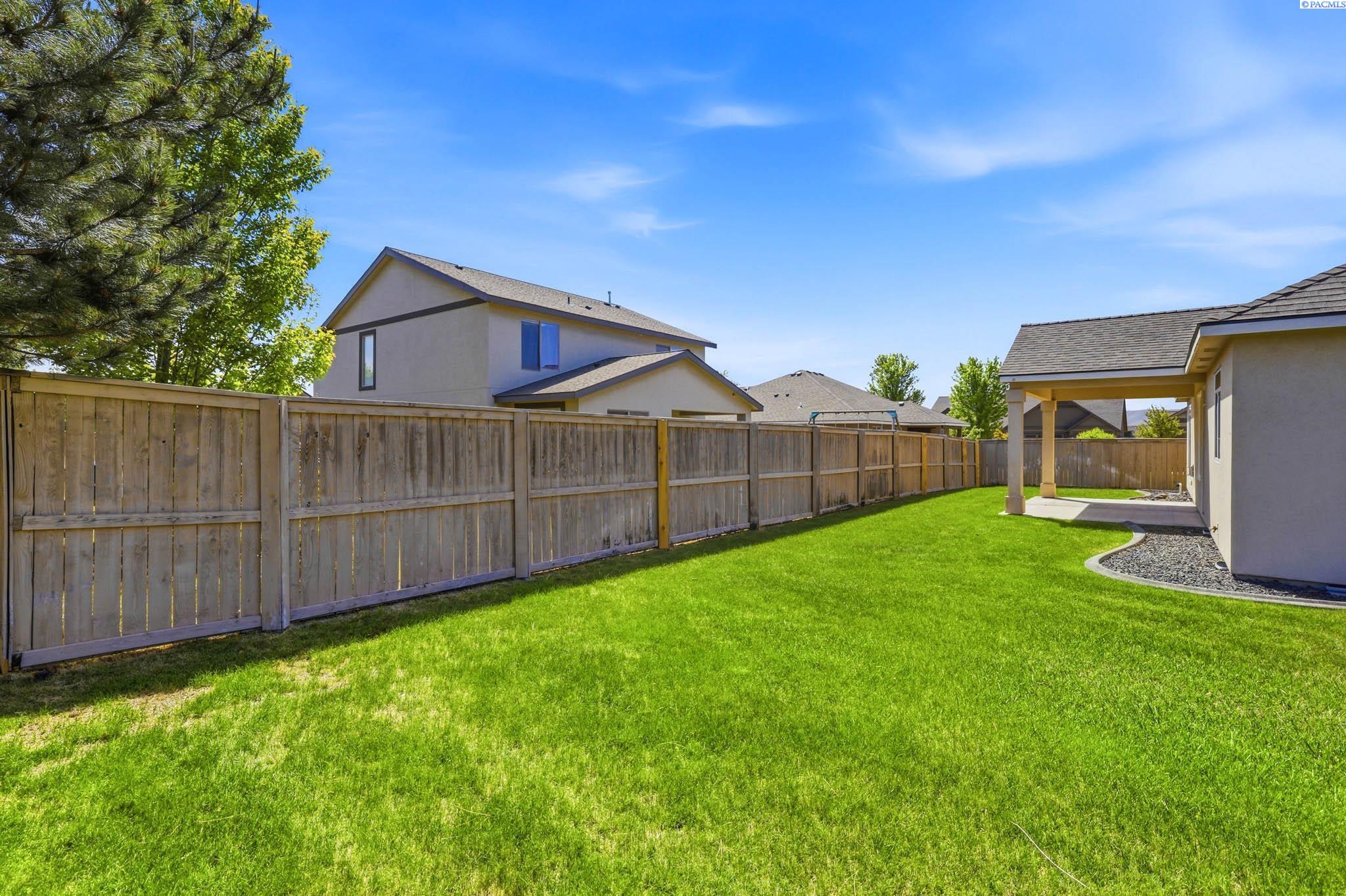 2376 Coppertree Ct, Richland, WA 99354