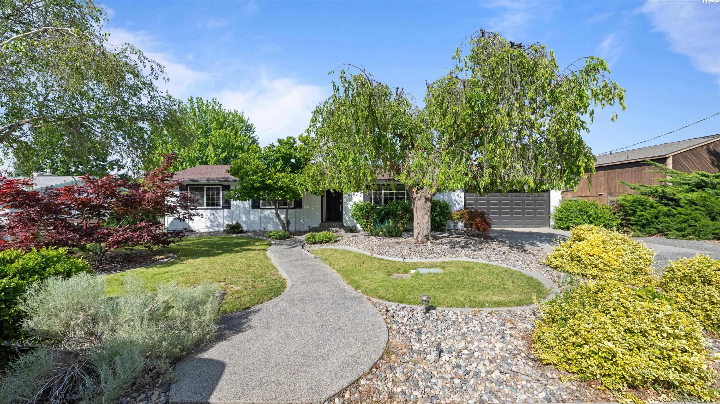 3994 Ironton Dr, West Richland, WA 99353