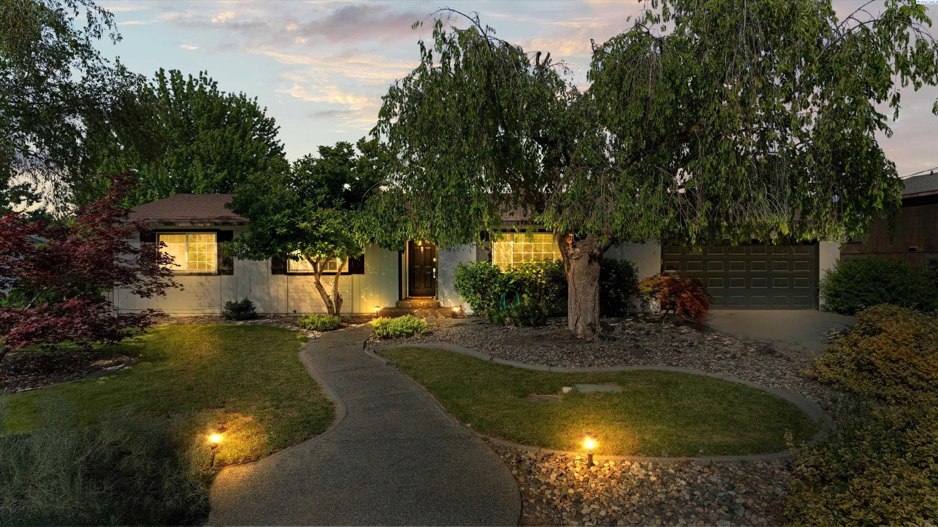 1st image of 3994 Ironton Dr, West Richland, WA 99353 | MLS# 293207